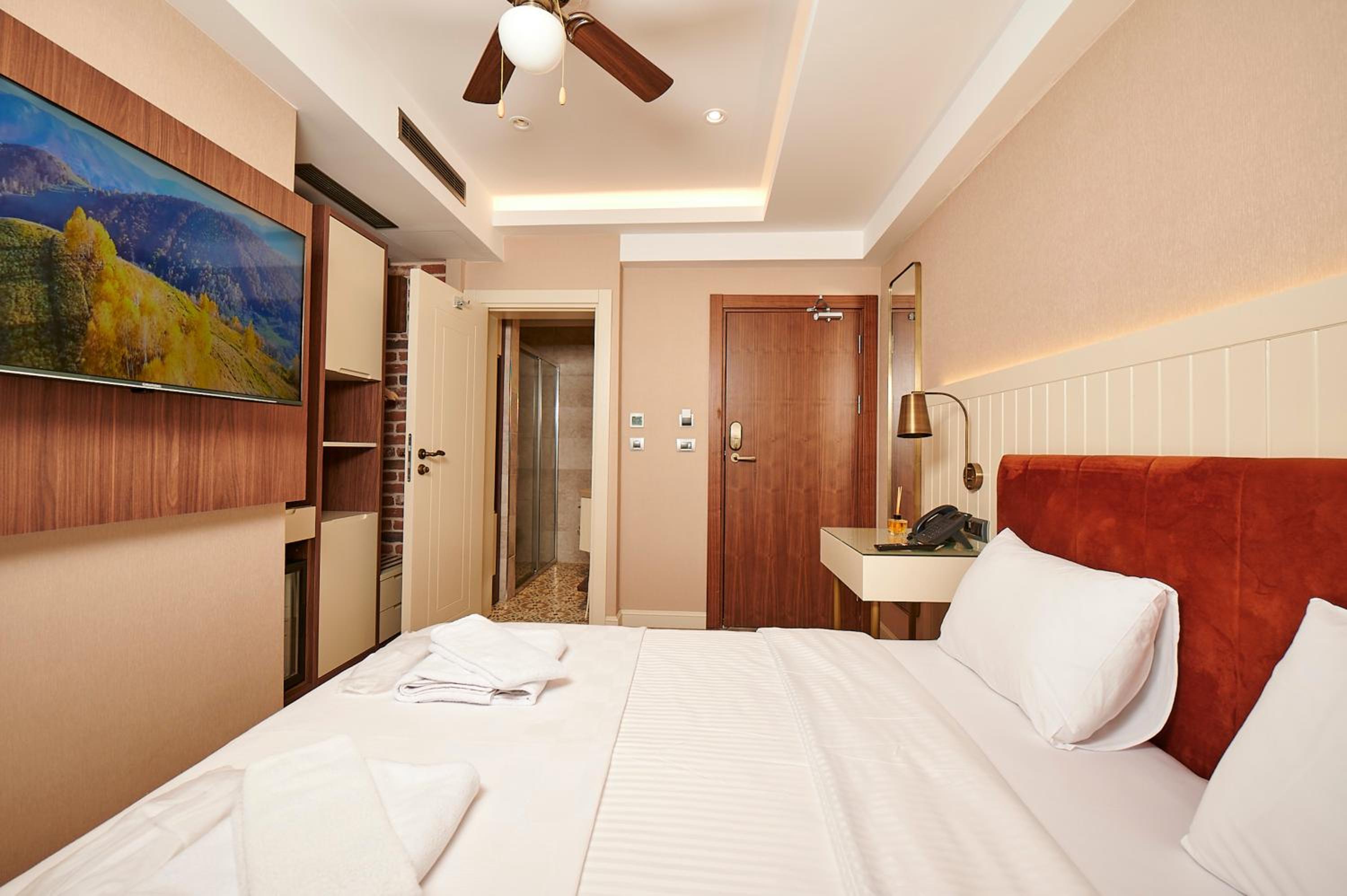 Standard Double Room photo 2