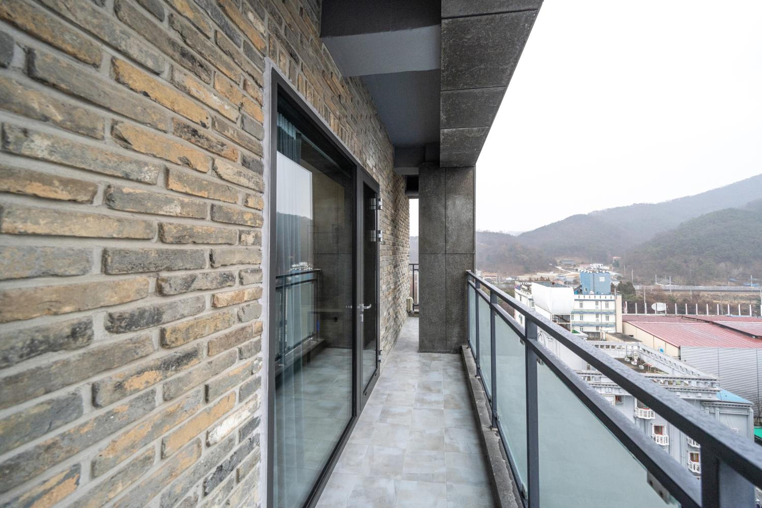 Double Room with Spa Bath photo 2