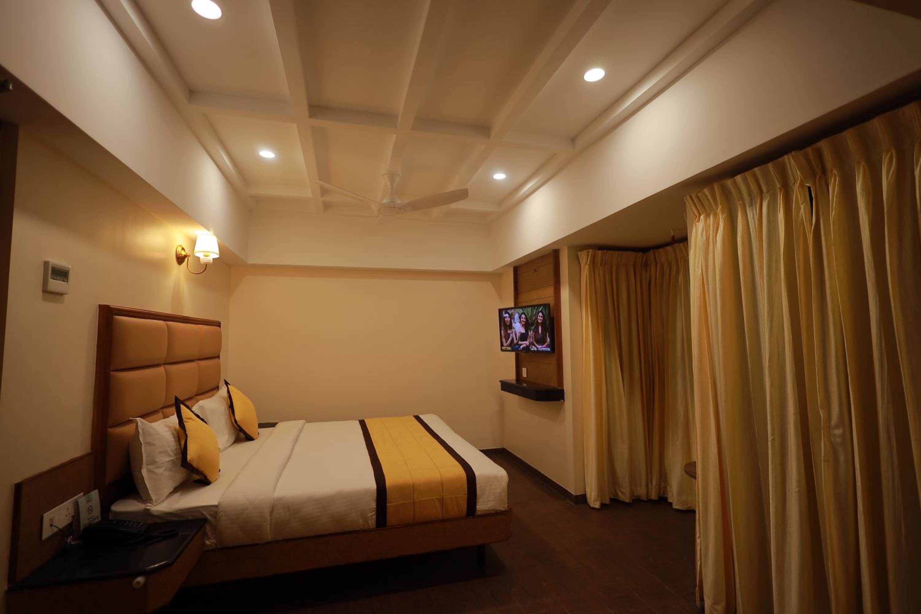 Executive Premium - Photo 14