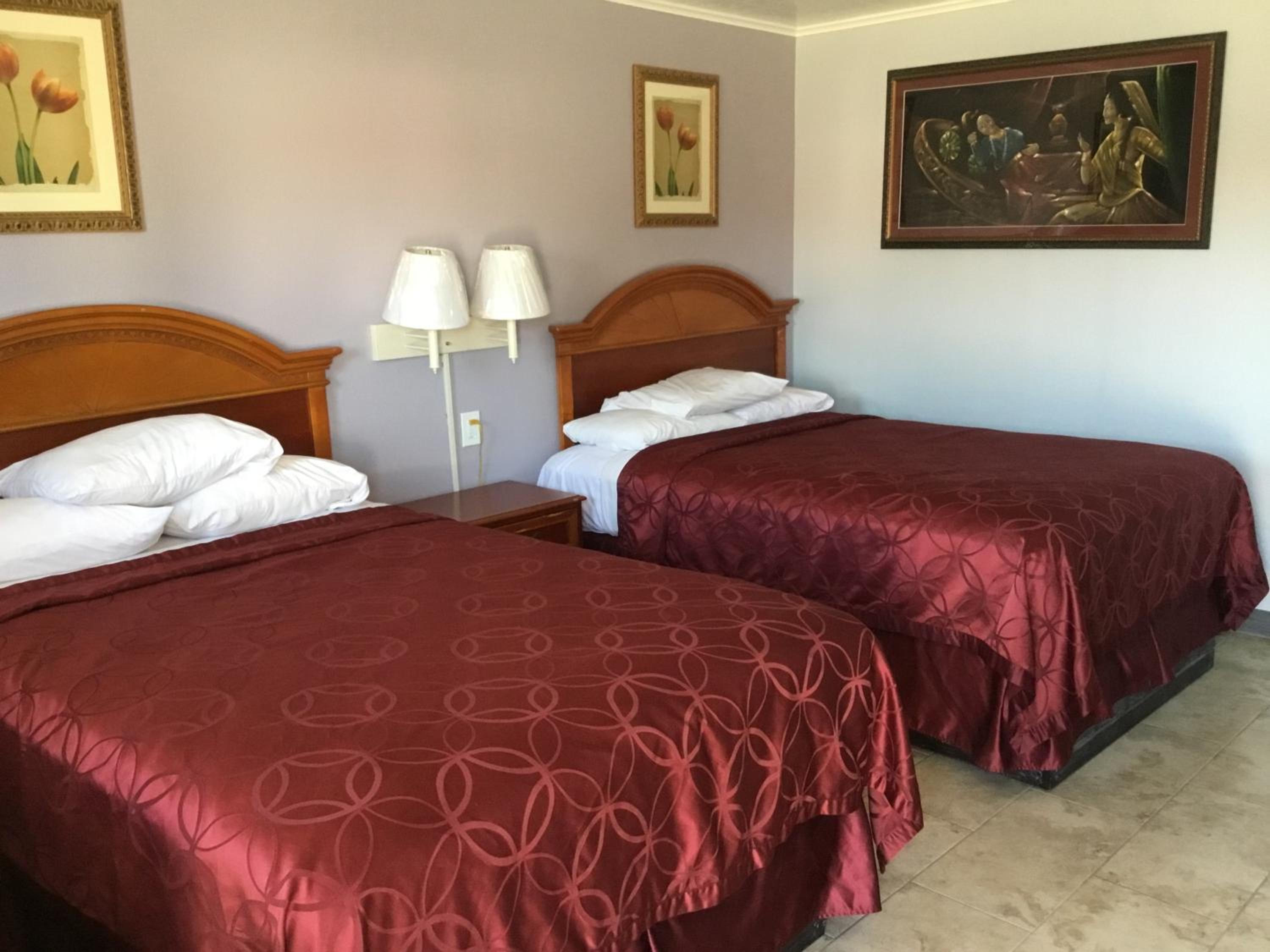 Double Room - Non-Smoking  - Photo 5