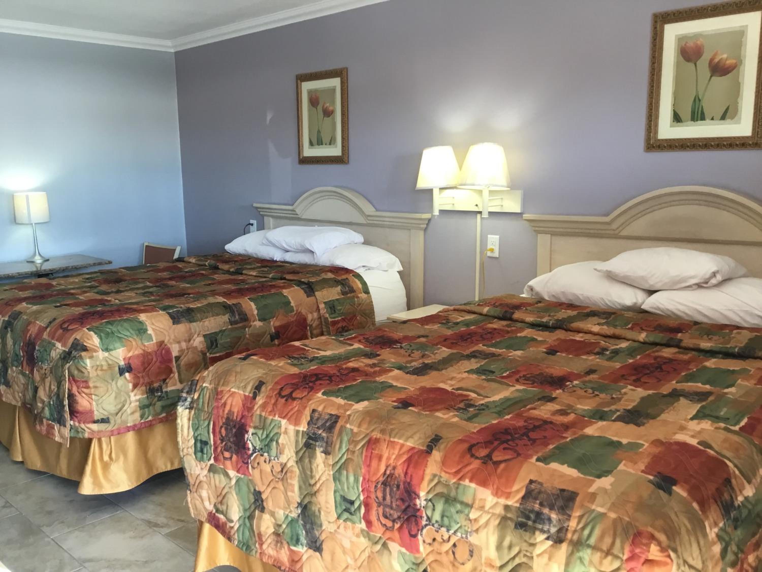 Double Room with Two Double Beds - Non-Smoking - Photo 1
