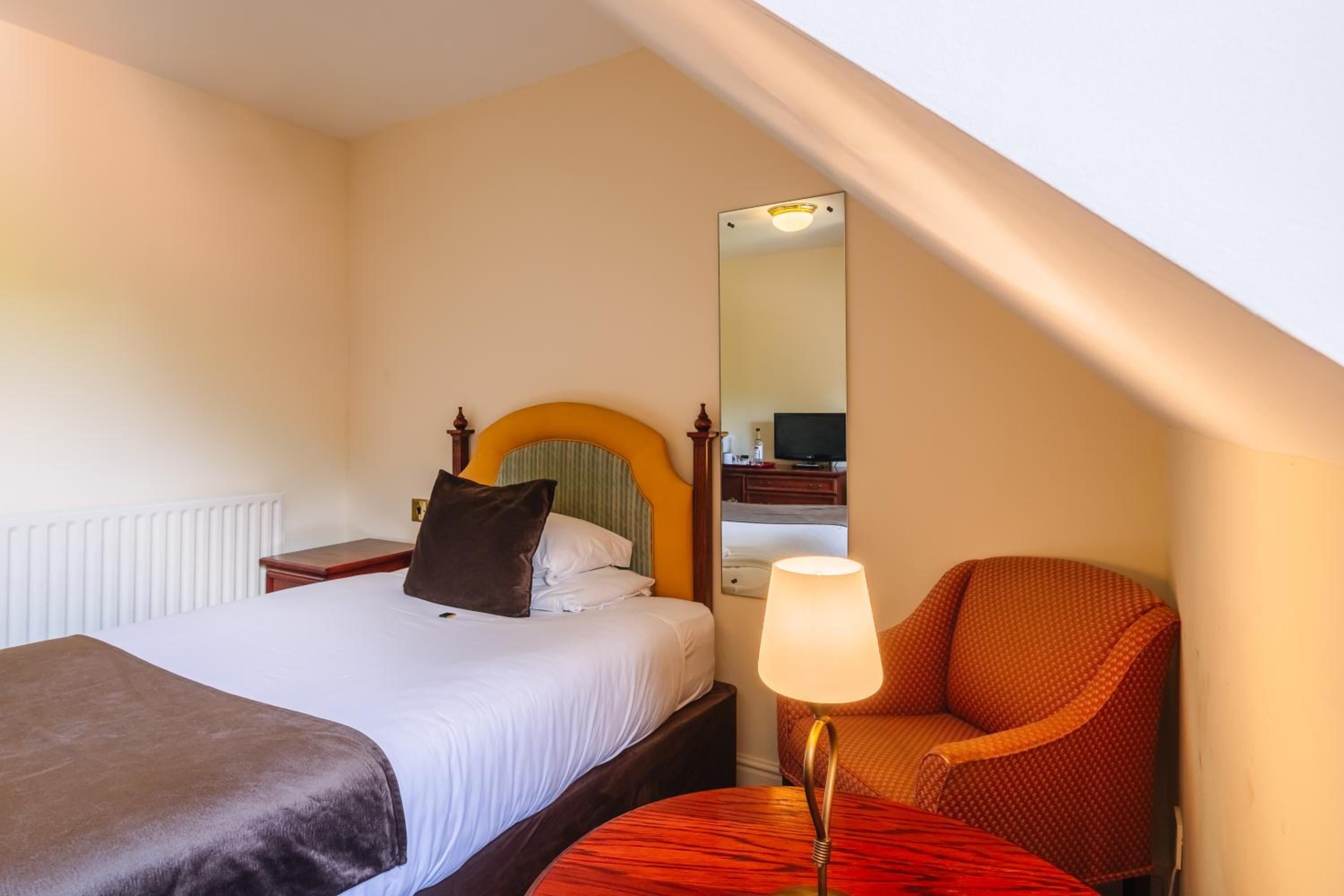 Standard Single Room - Photo 4