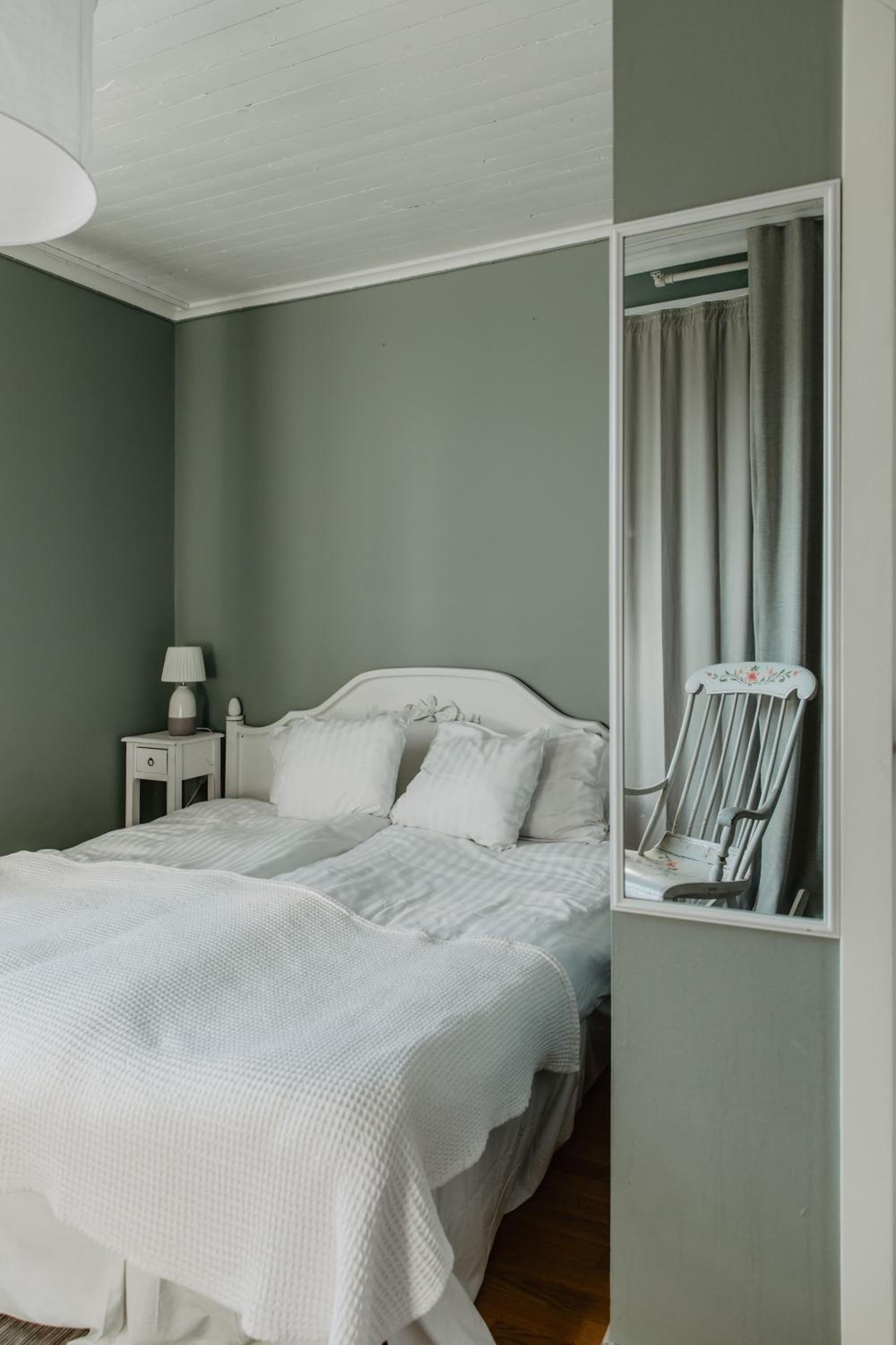Budget Double Room - Photo 12