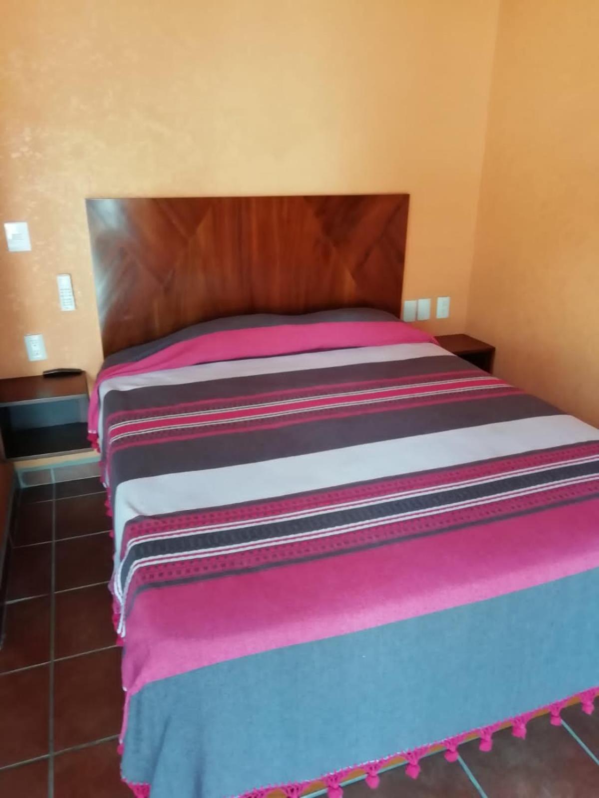 Deluxe Room (2 Adults + 1 Child) photo 1