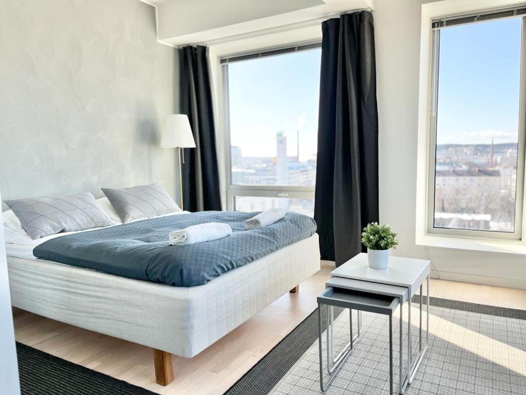 One-Bedroom Apartment - Photo 8