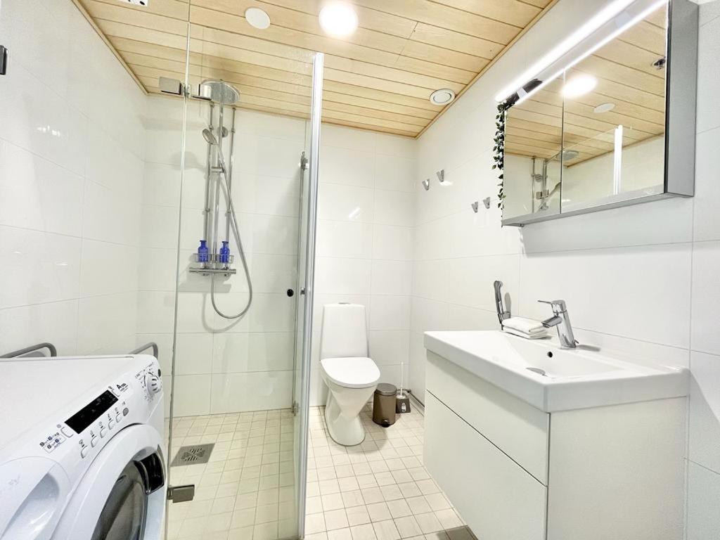 One-Bedroom Apartment - Photo 9