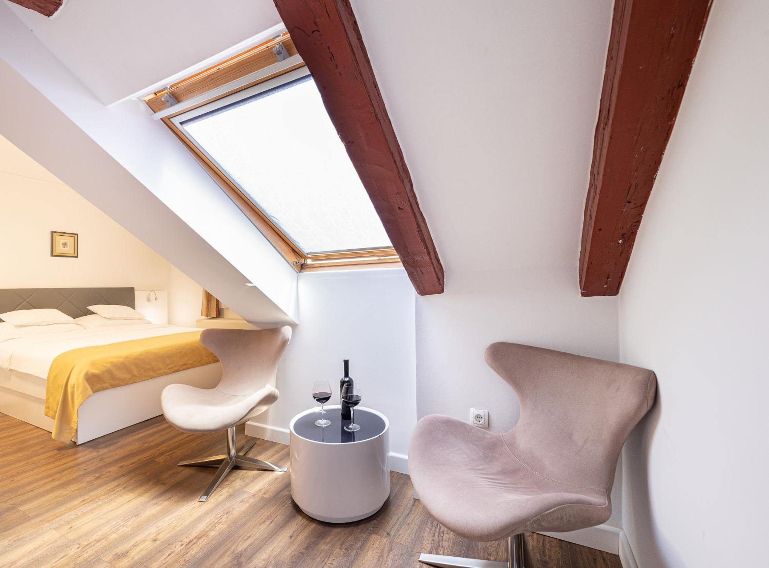 Double Room with Garden View - Photo 4