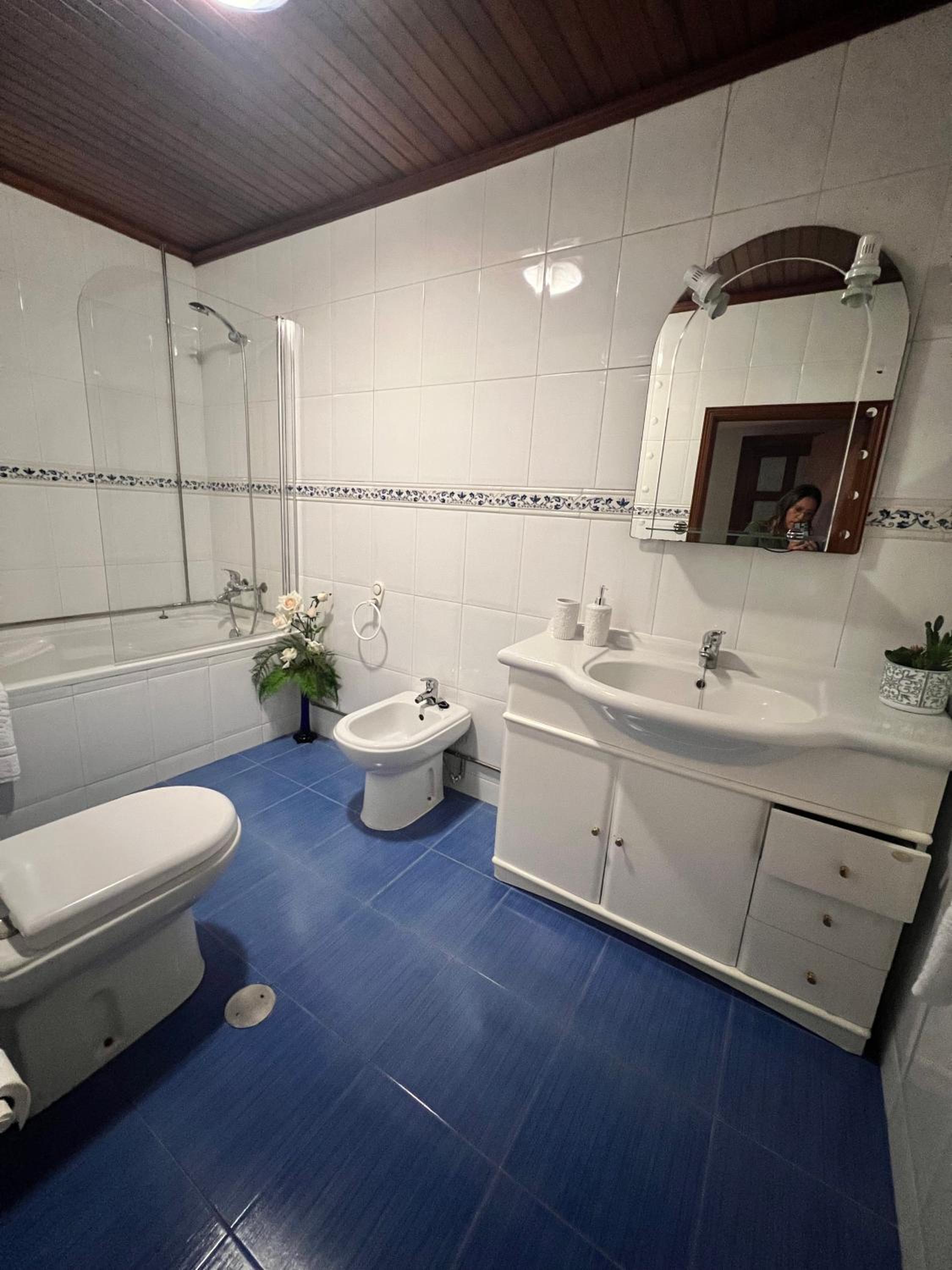 Four-Bedroom House photo 2