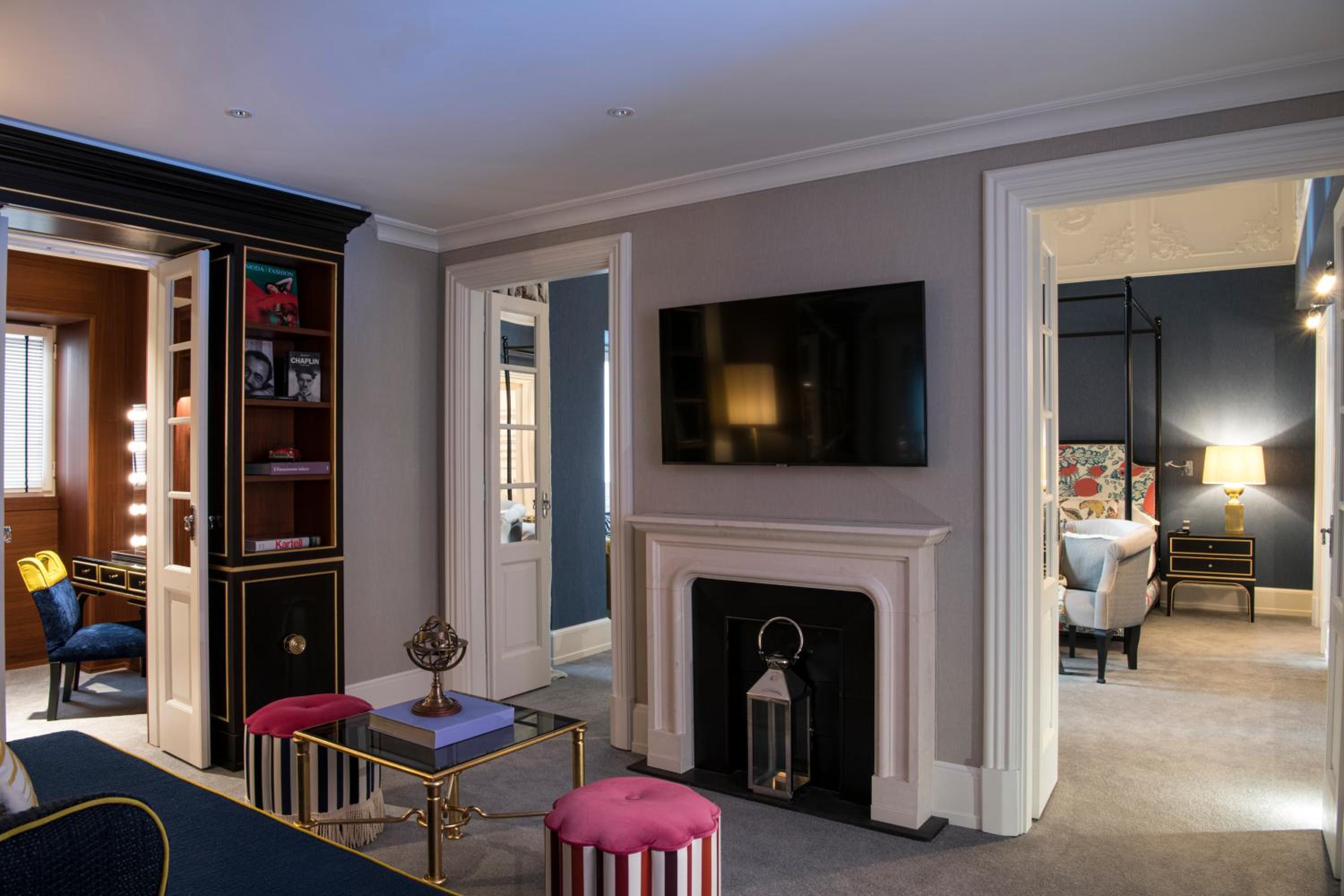 One Bedroom Suite (Non Smoking)