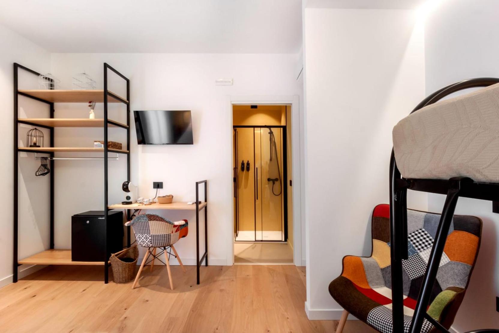 Double Room with Extra Bed photo 1