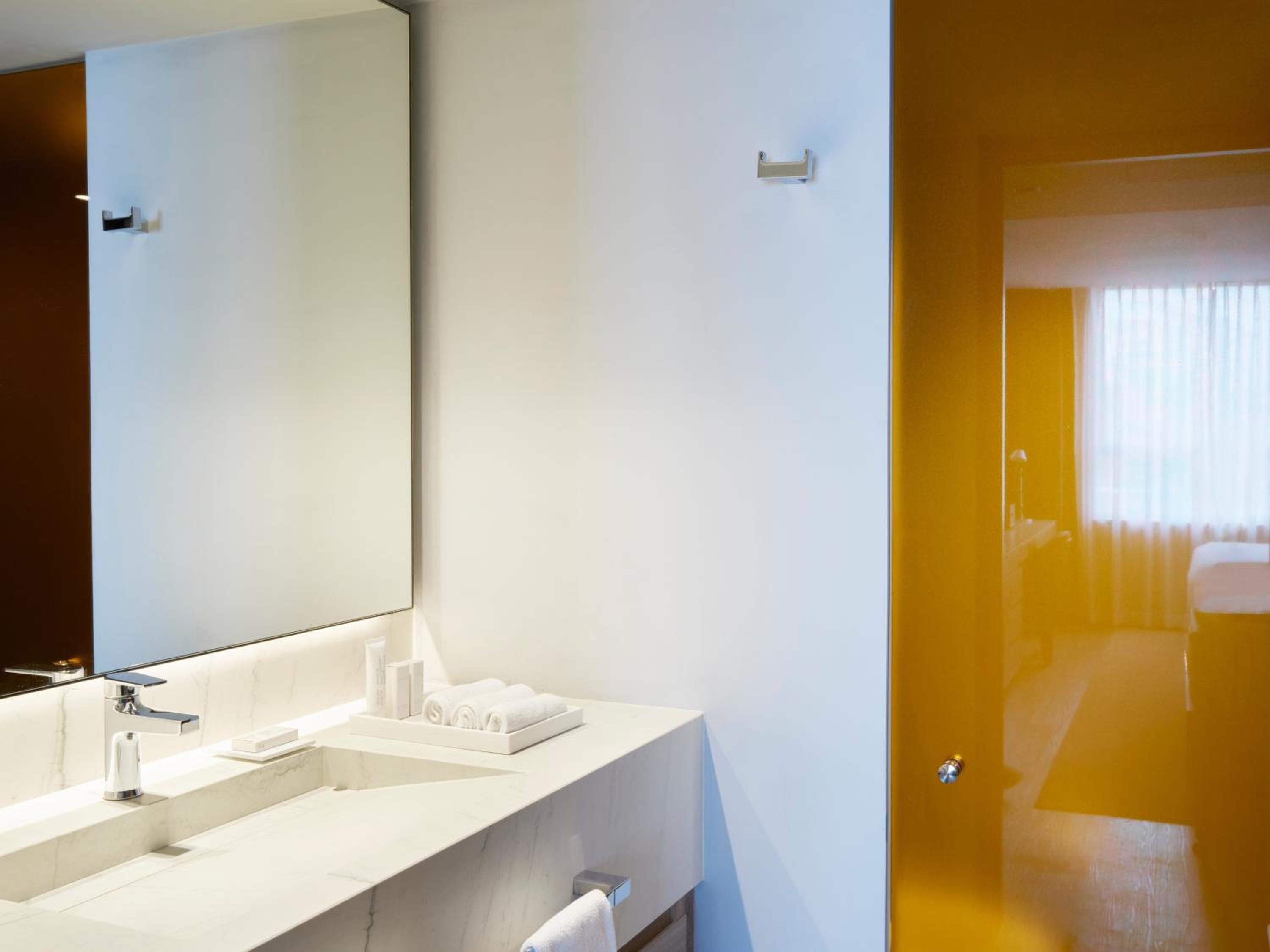 Standard Double Room with Two Double Beds - Photo 3