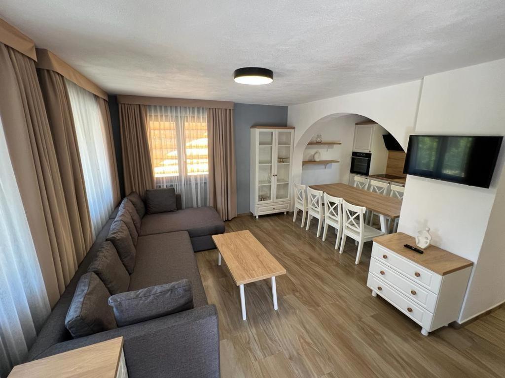 Three-Bedroom Villa photo 1