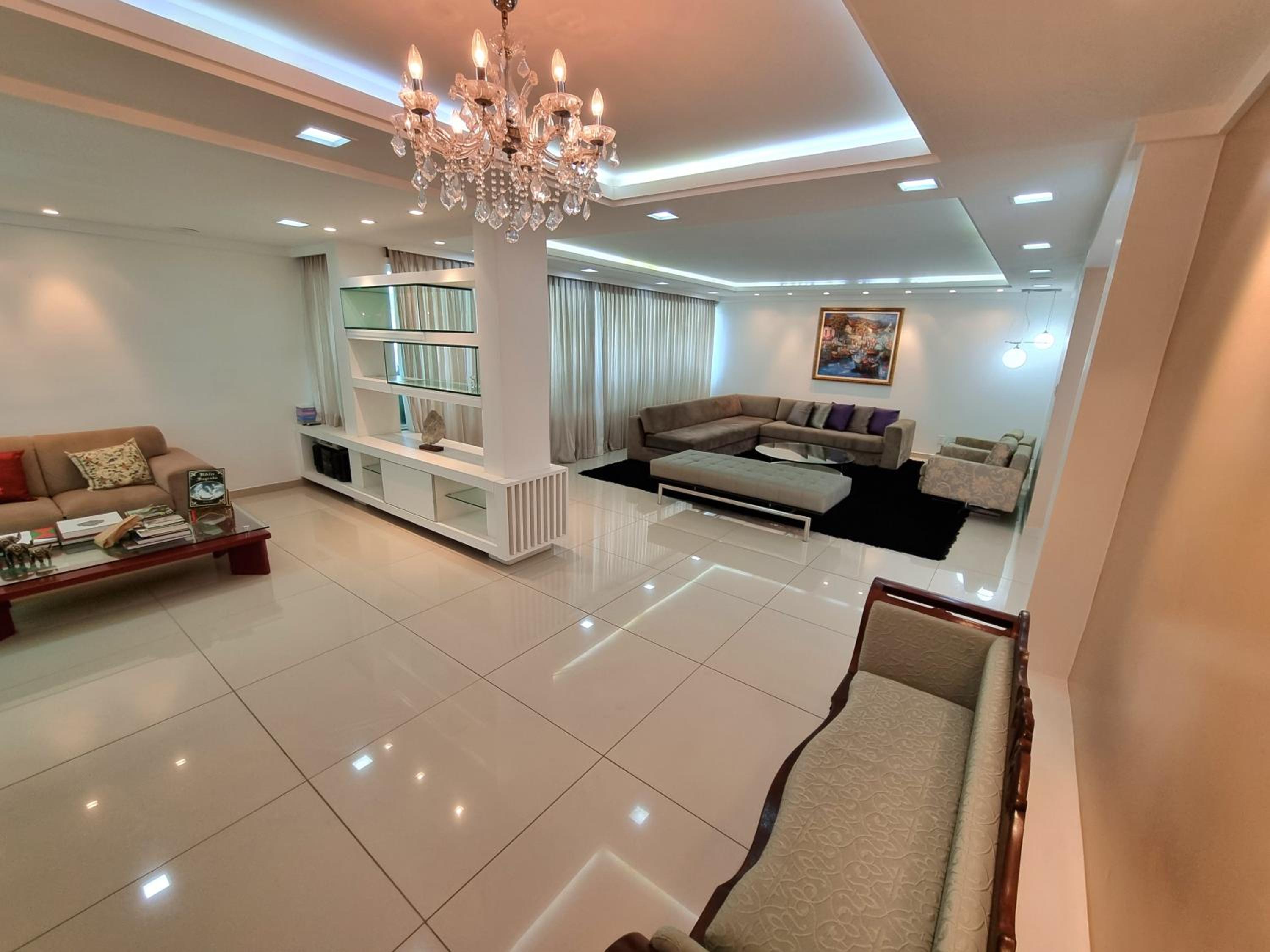 Four-Bedroom House photo 1
