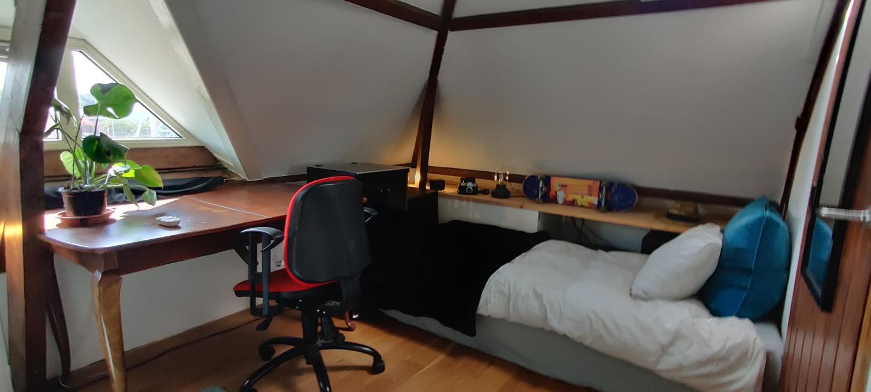 Deluxe Double Room with Shared Bathroom photo 2