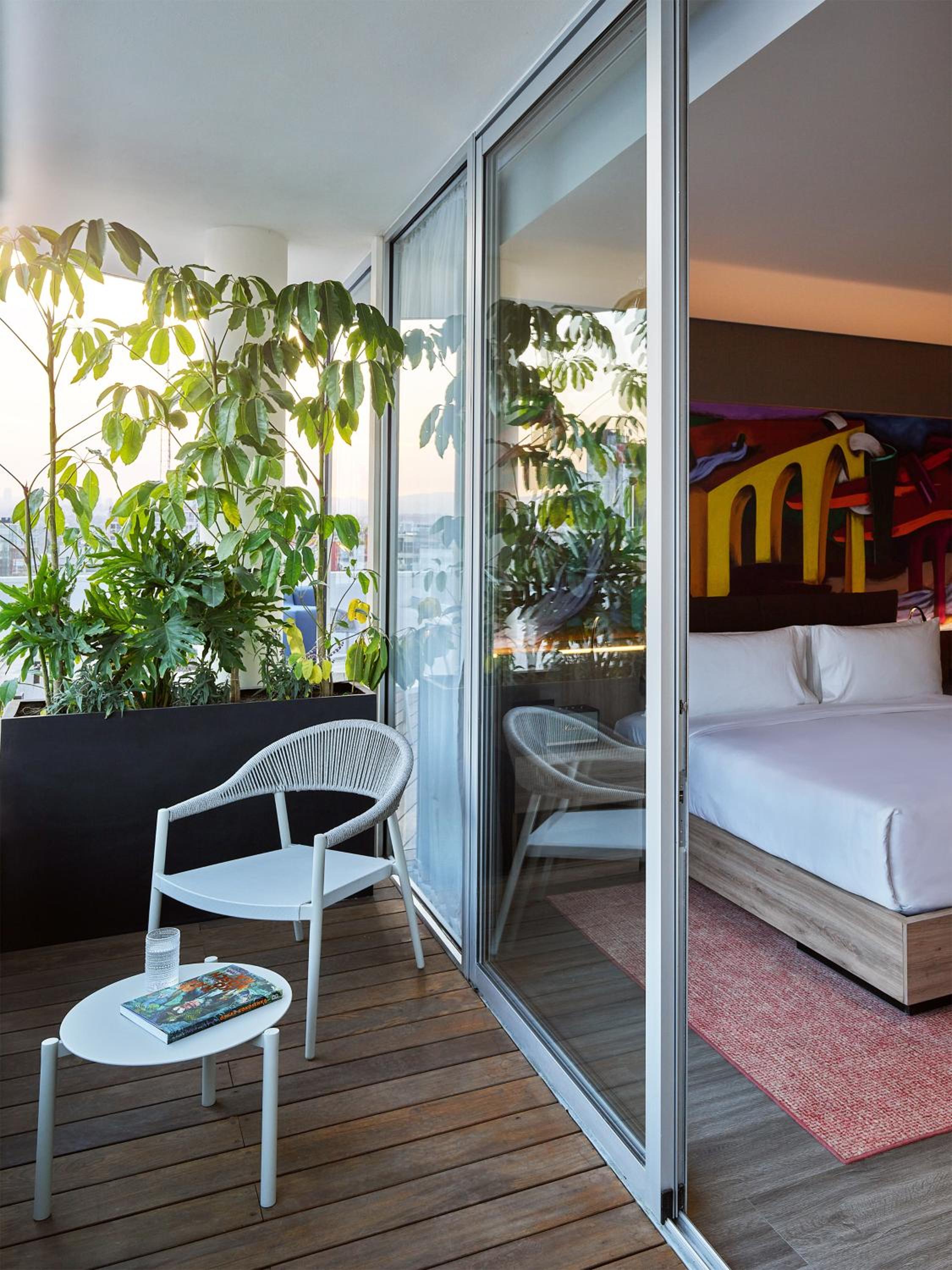 Superior King Suite with Terrace - Photo 6
