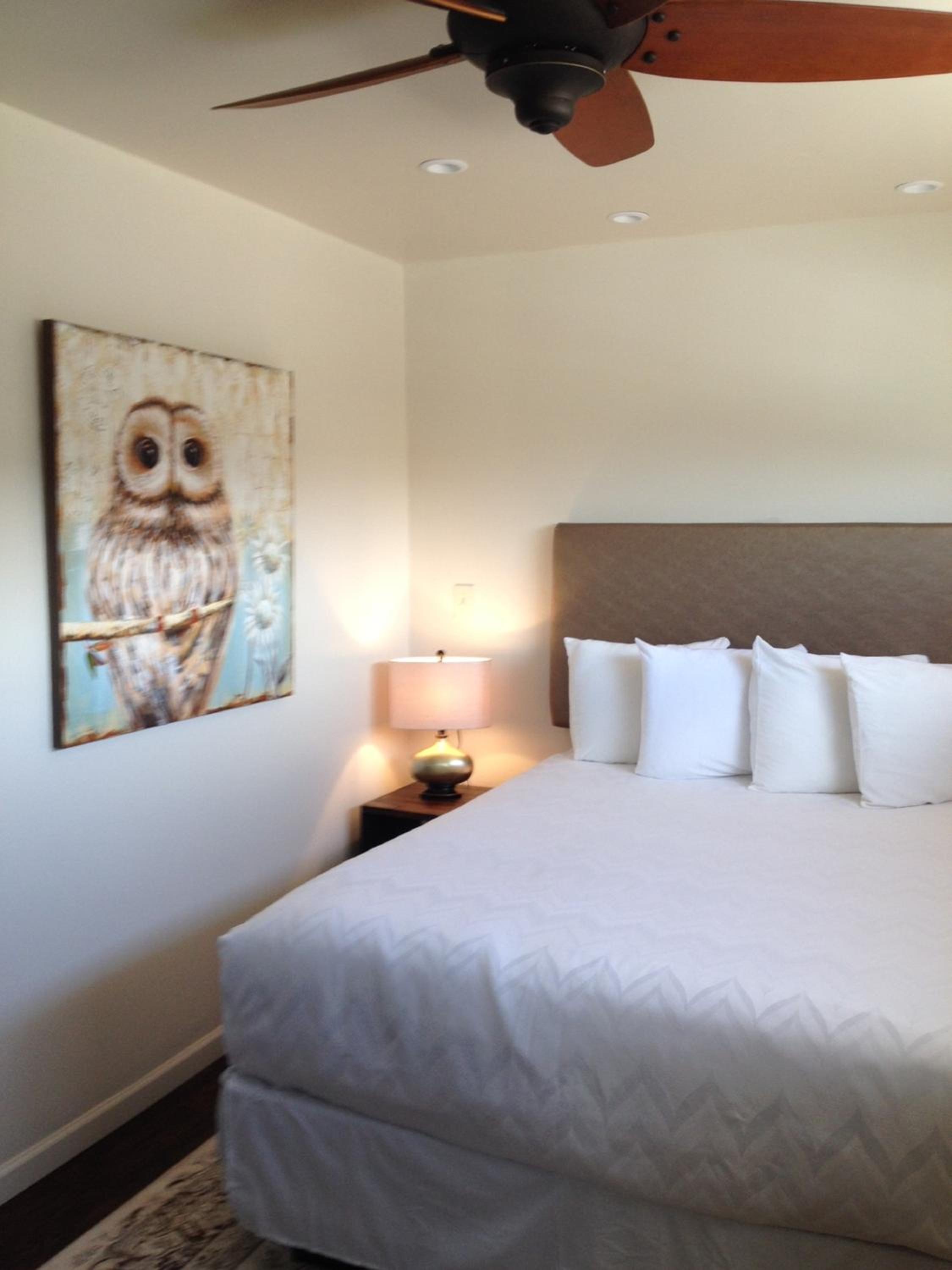 Queen Room photo 1