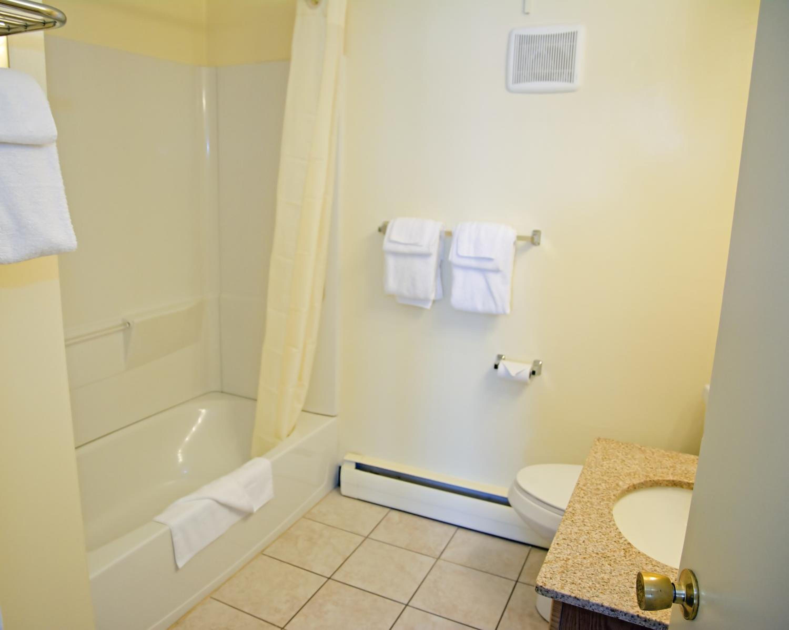 Family Junior Suite - Non-Smoking photo 3