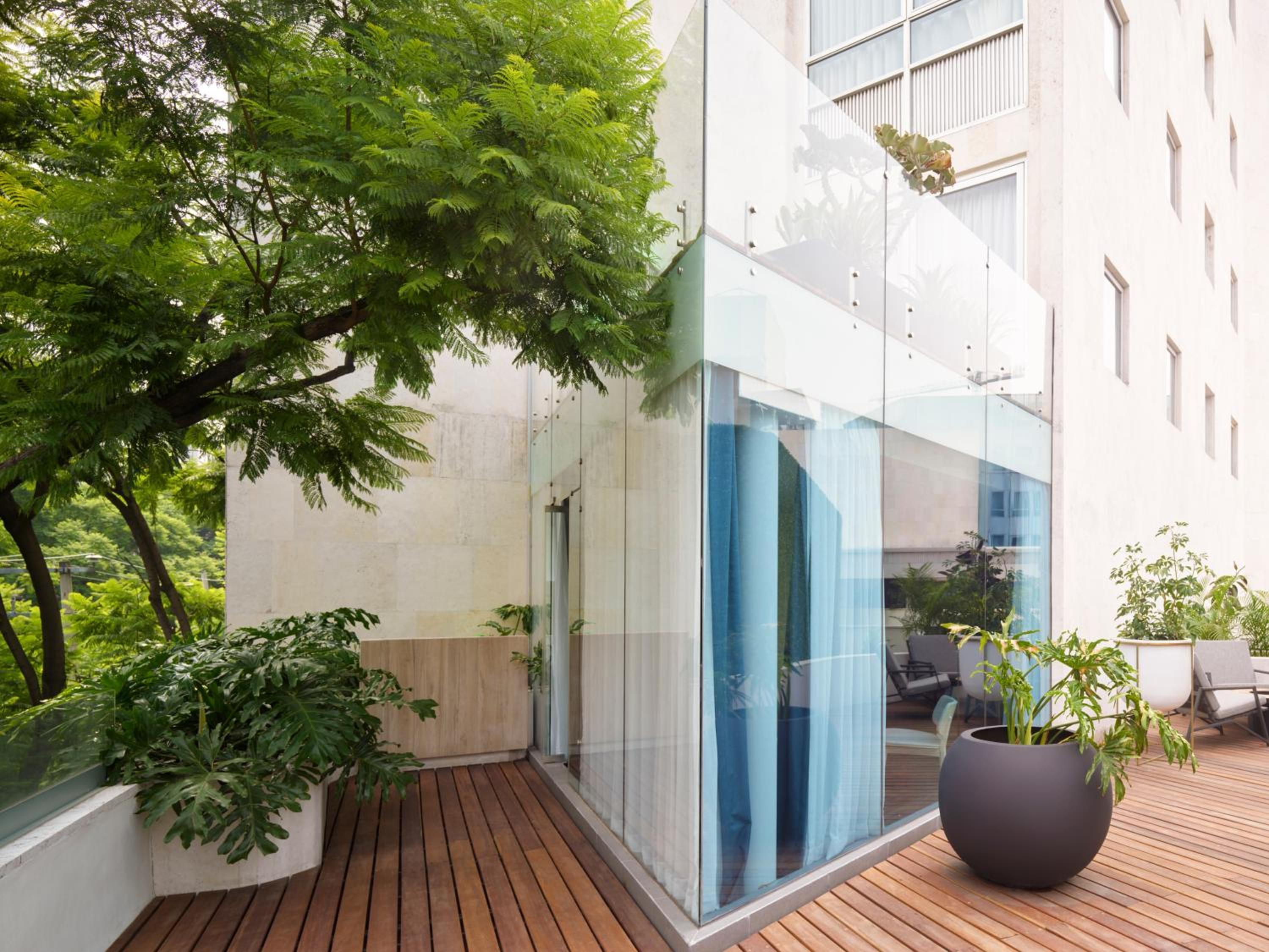 Mondrian King Suite with Terrace - Photo 4