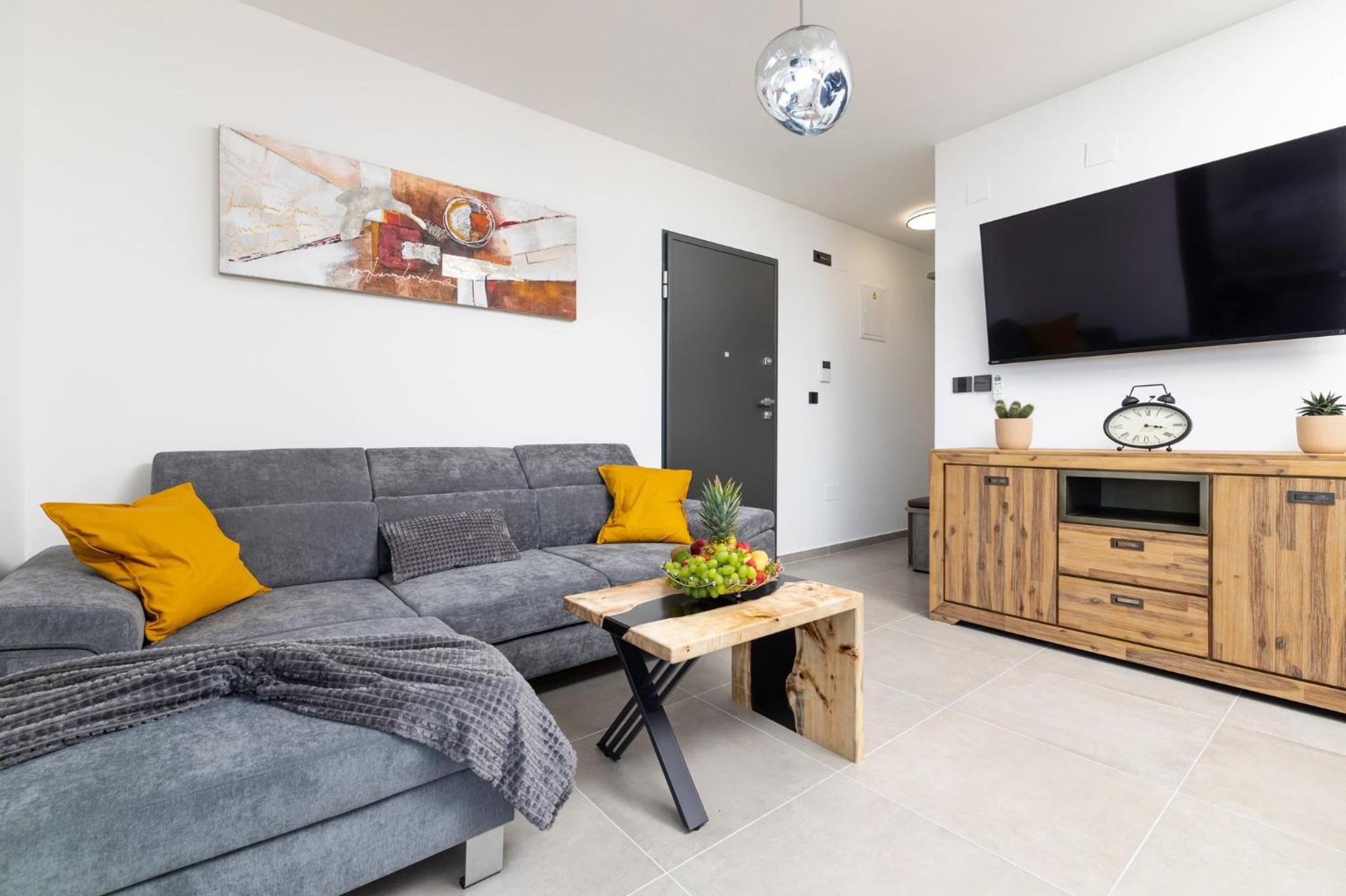 Apartment with Sea View