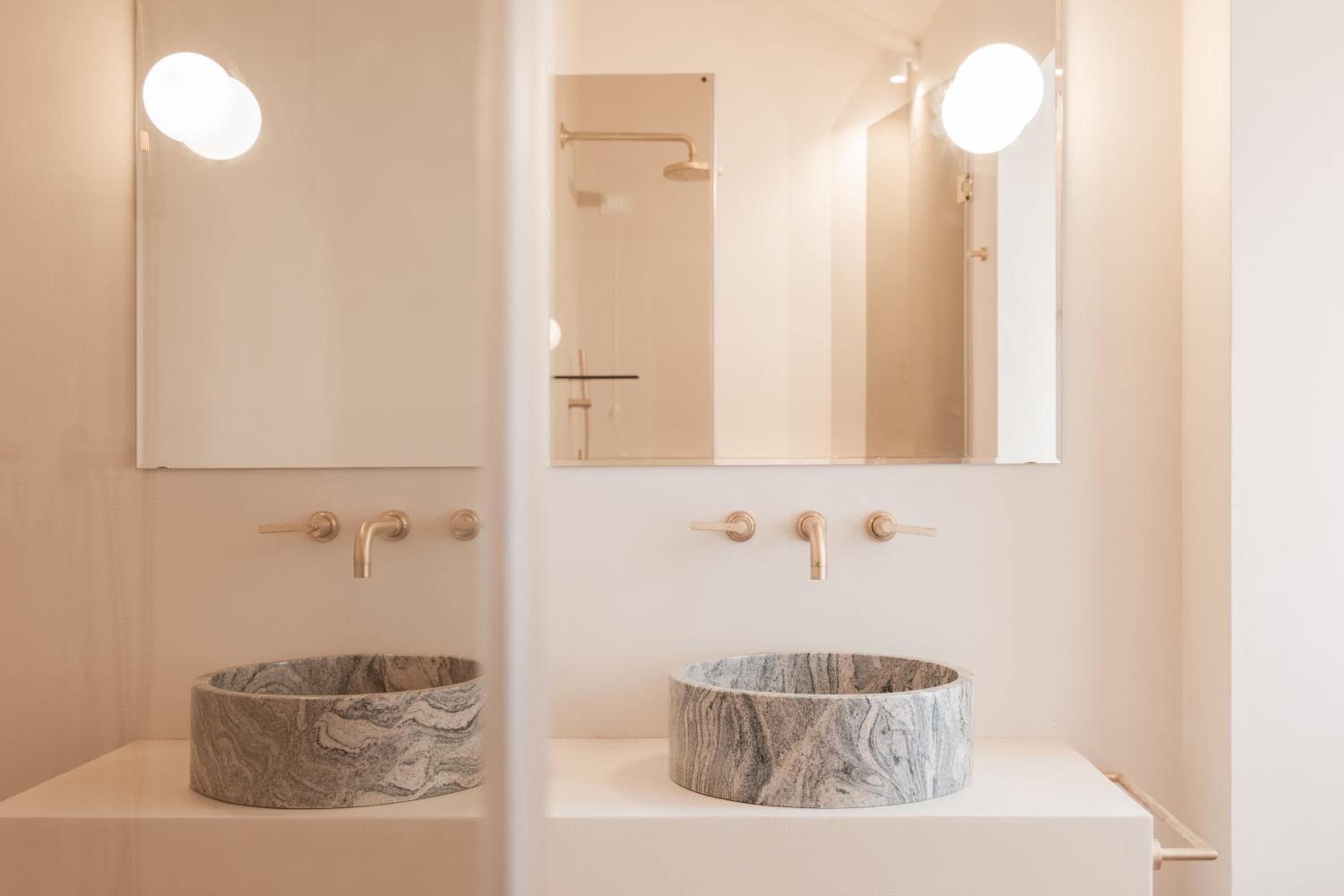 Double Room with Private Bathroom photo 3