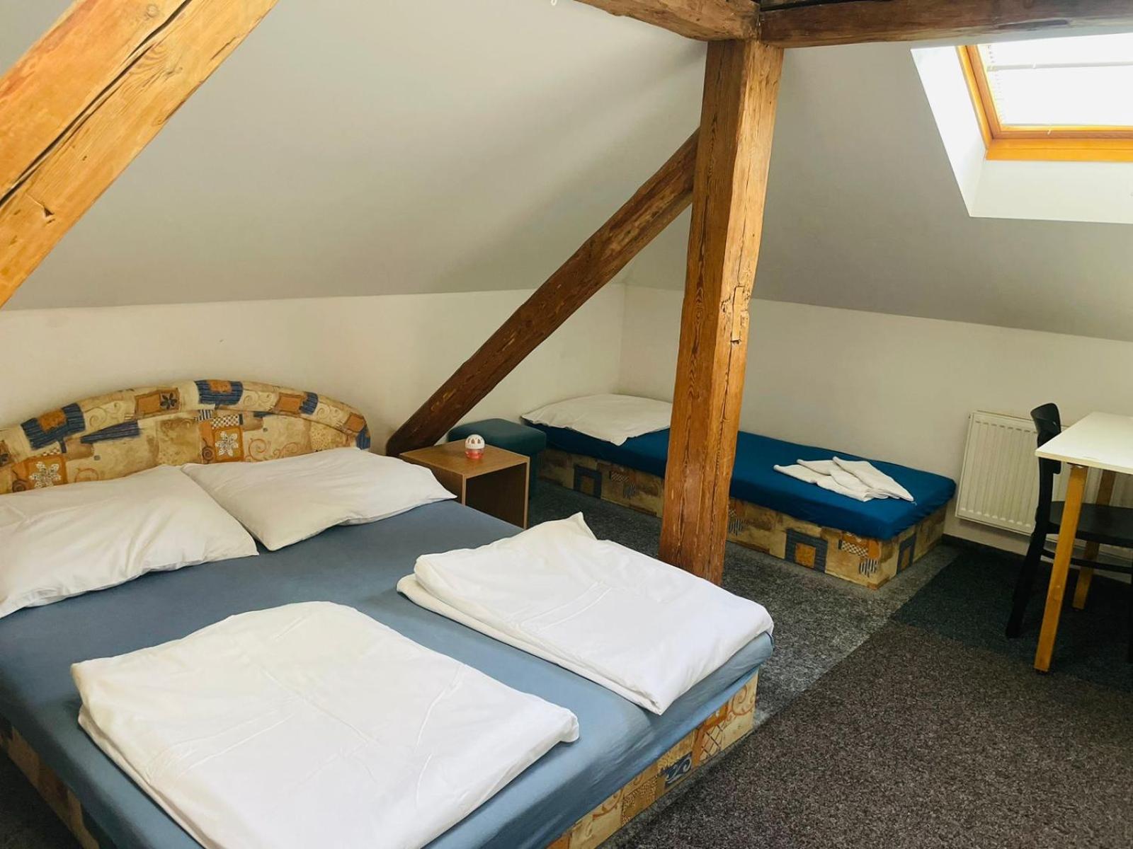 Comfort Triple Room With Shower photo 2