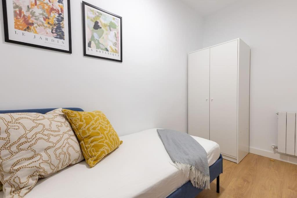 Two-Bedroom Apartment photo 2