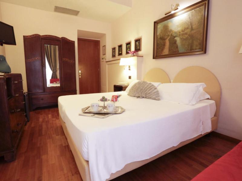 Double or Twin Room - Separate Building photo 1