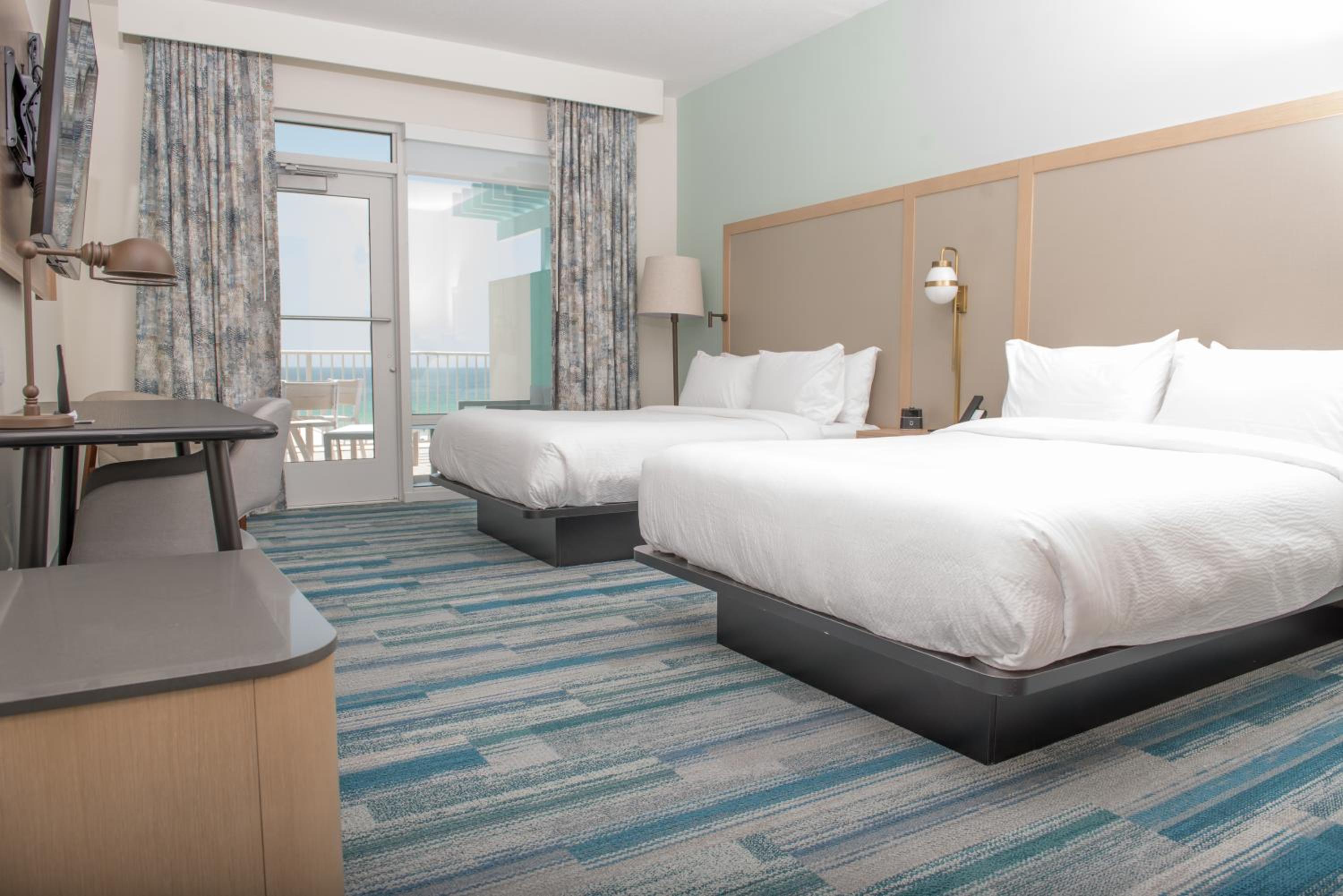 Queen Room with Two Queen Beds and Extended Balcony - Beachfront - Photo 1