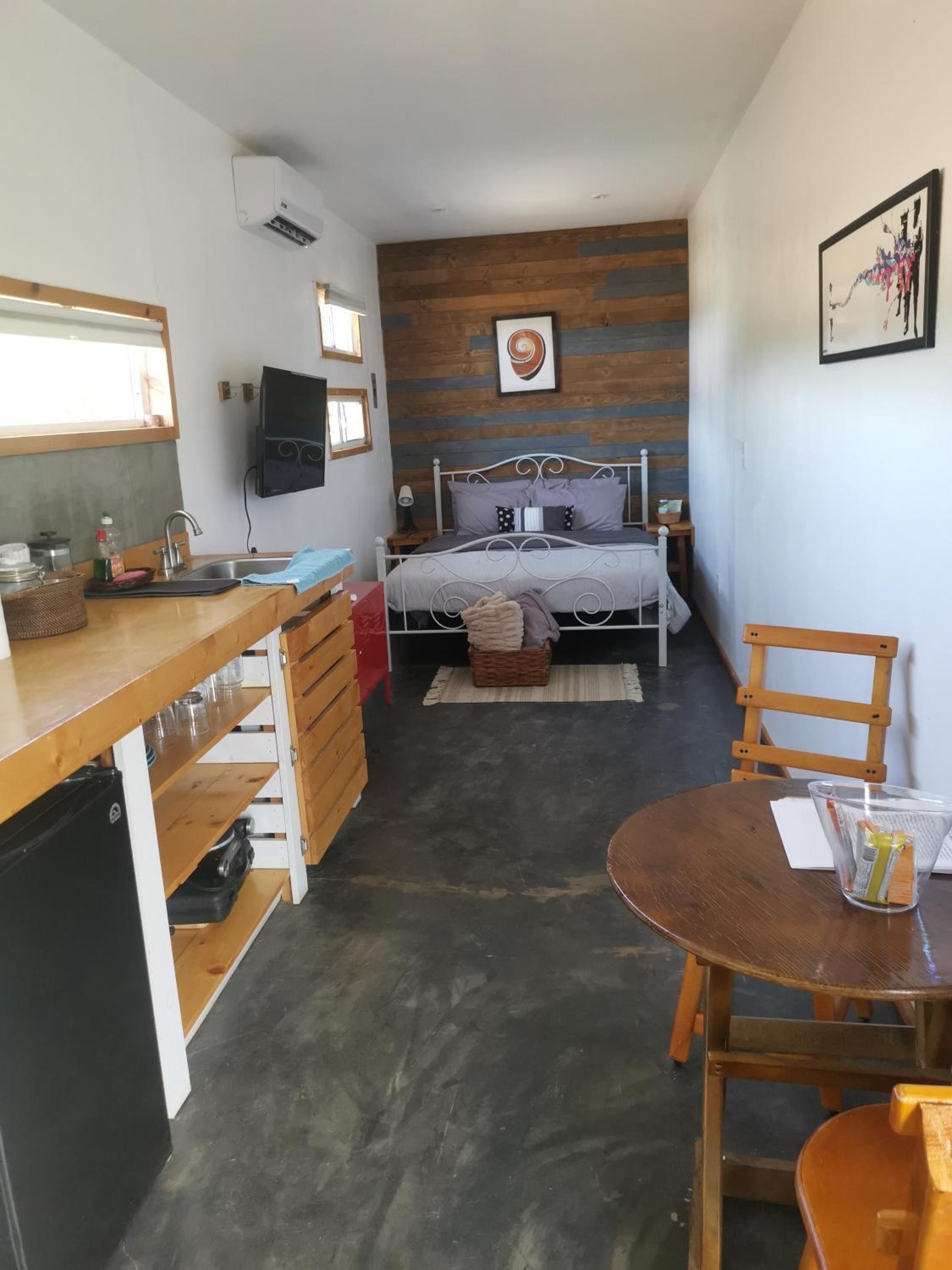 Deluxe Double Room with Balcony photo 2