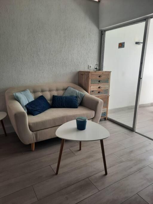 One-Bedroom Apartment - Photo 9