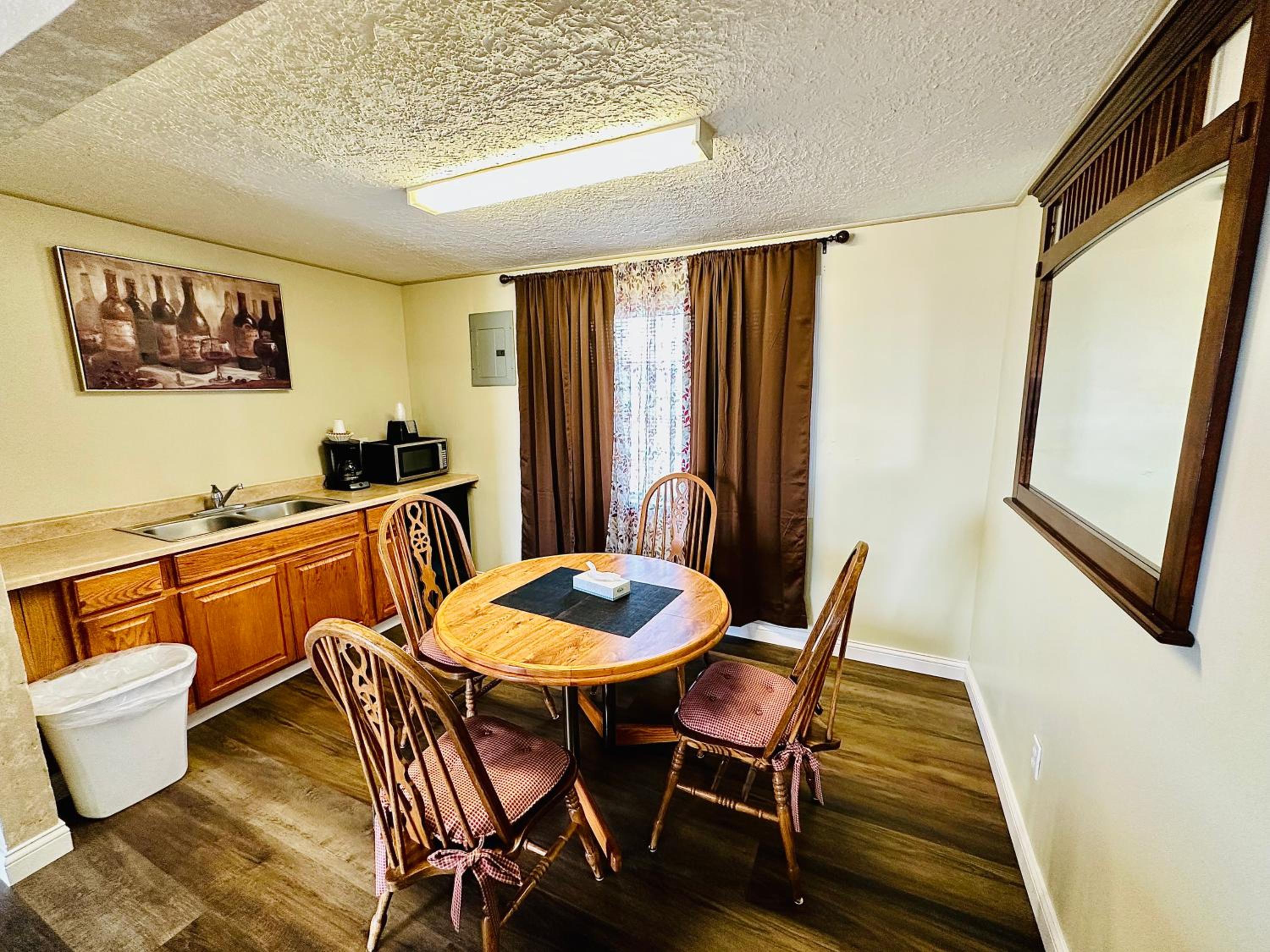 Deluxe Double Room - Photo 5