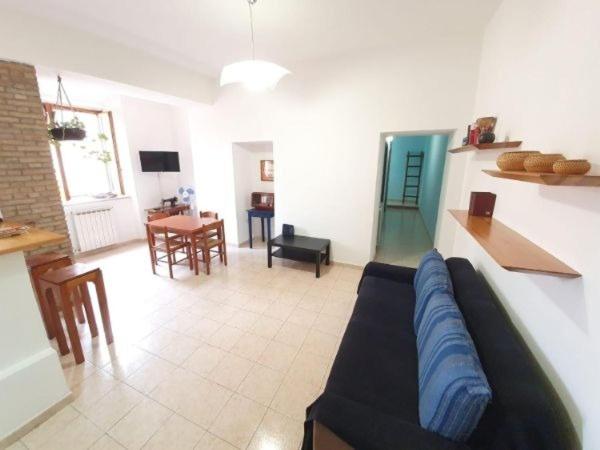 Two-Bedroom Apartment - Photo 4