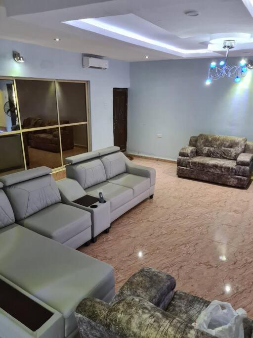 Villa photo 1