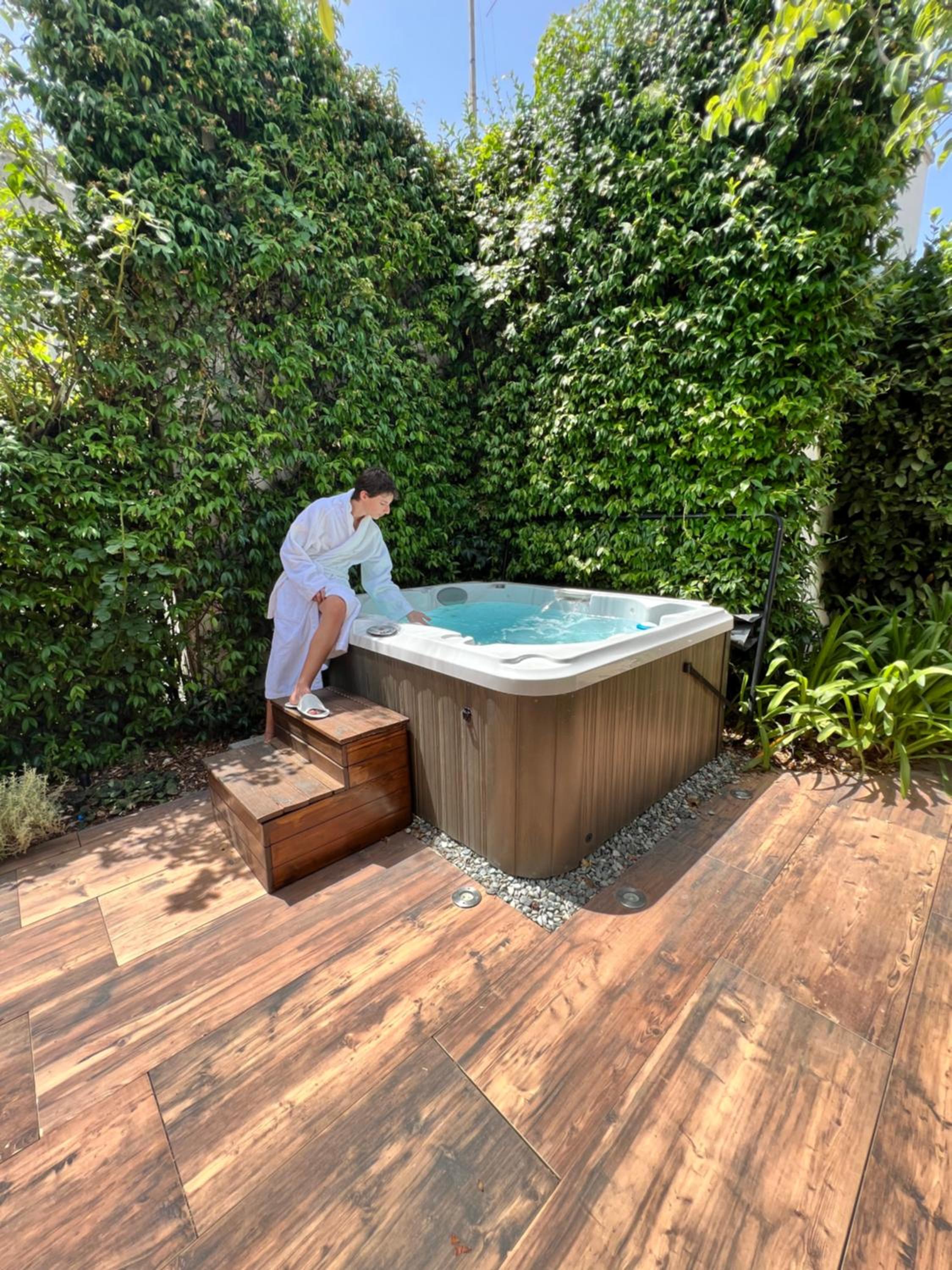 Trullo Suite with Hot Tub - Photo 44