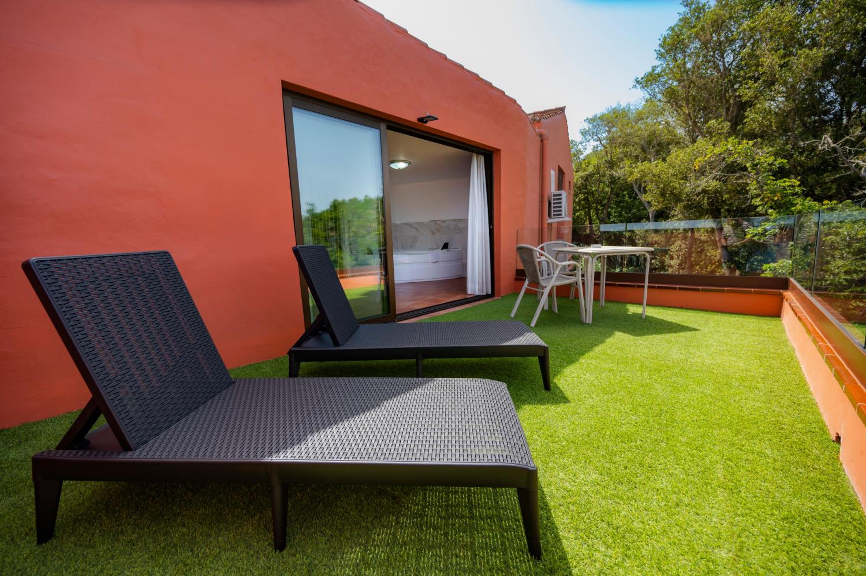 Deluxe Double Room - Photo 6
