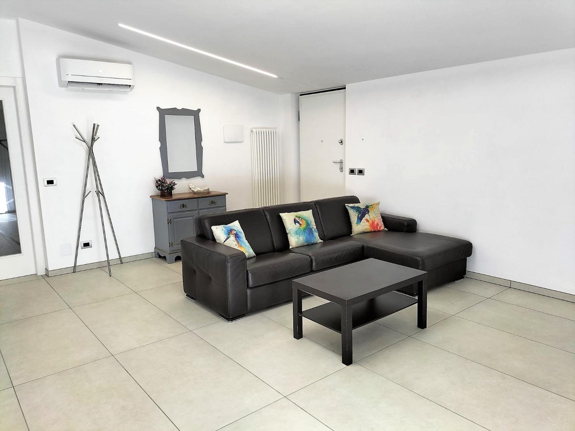 Three-Bedroom Apartment photo 2