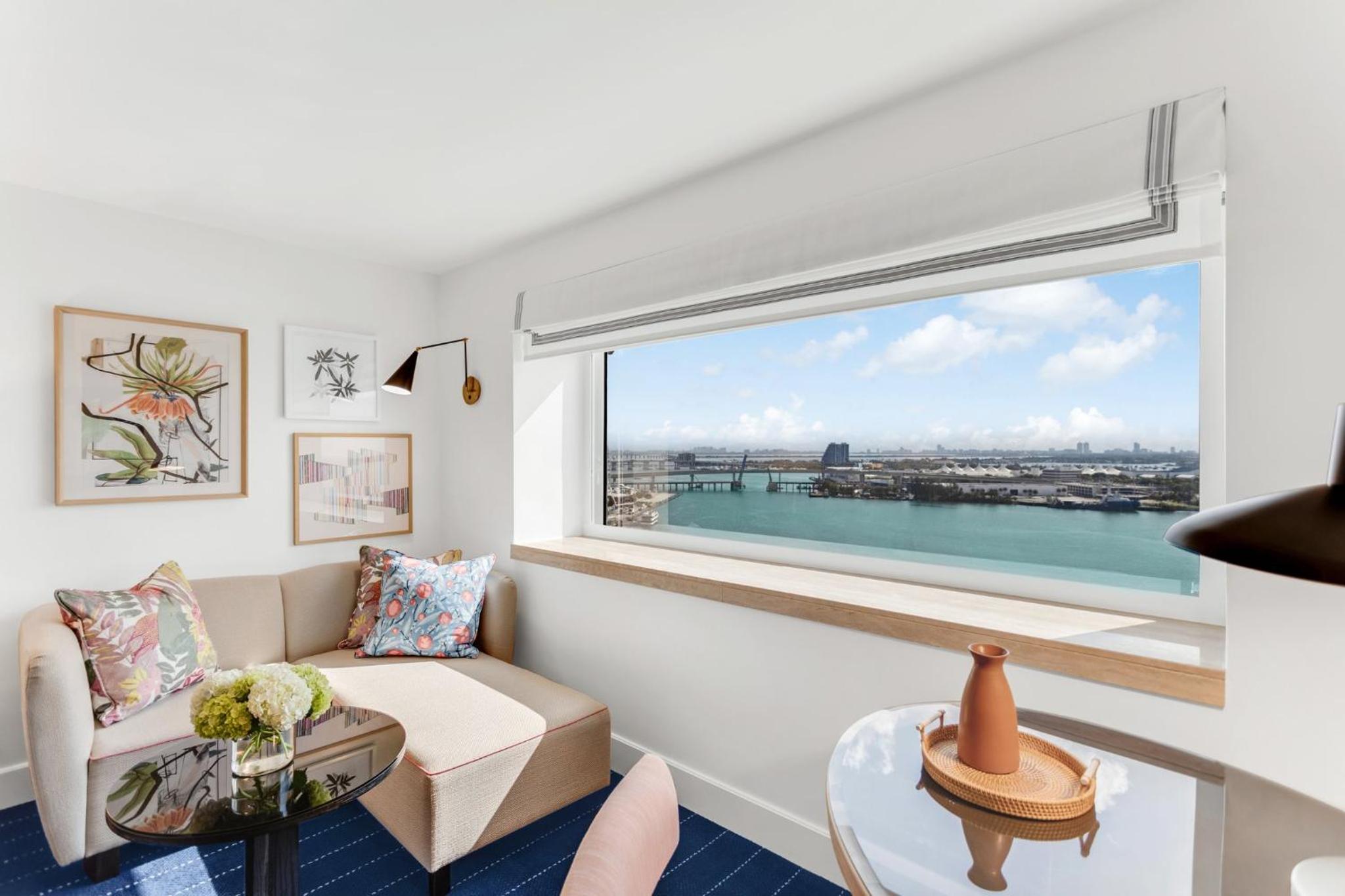 Classic King Room with Bay View