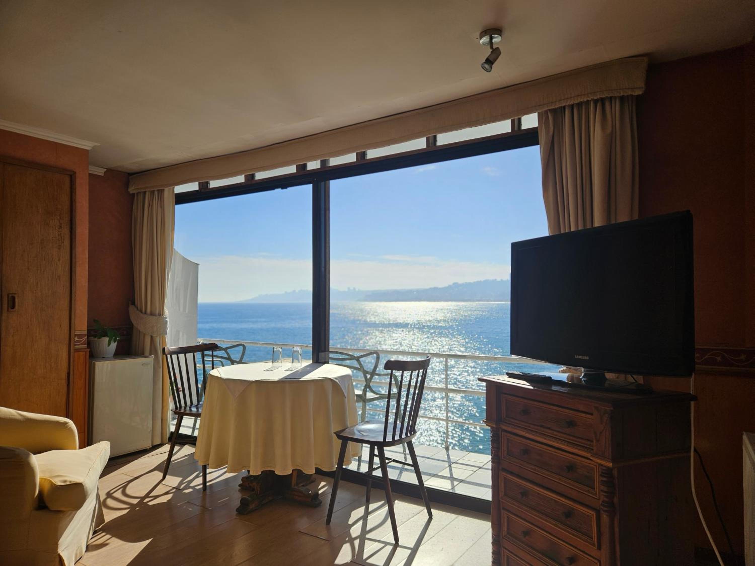 Double Room with Sea View photo 2