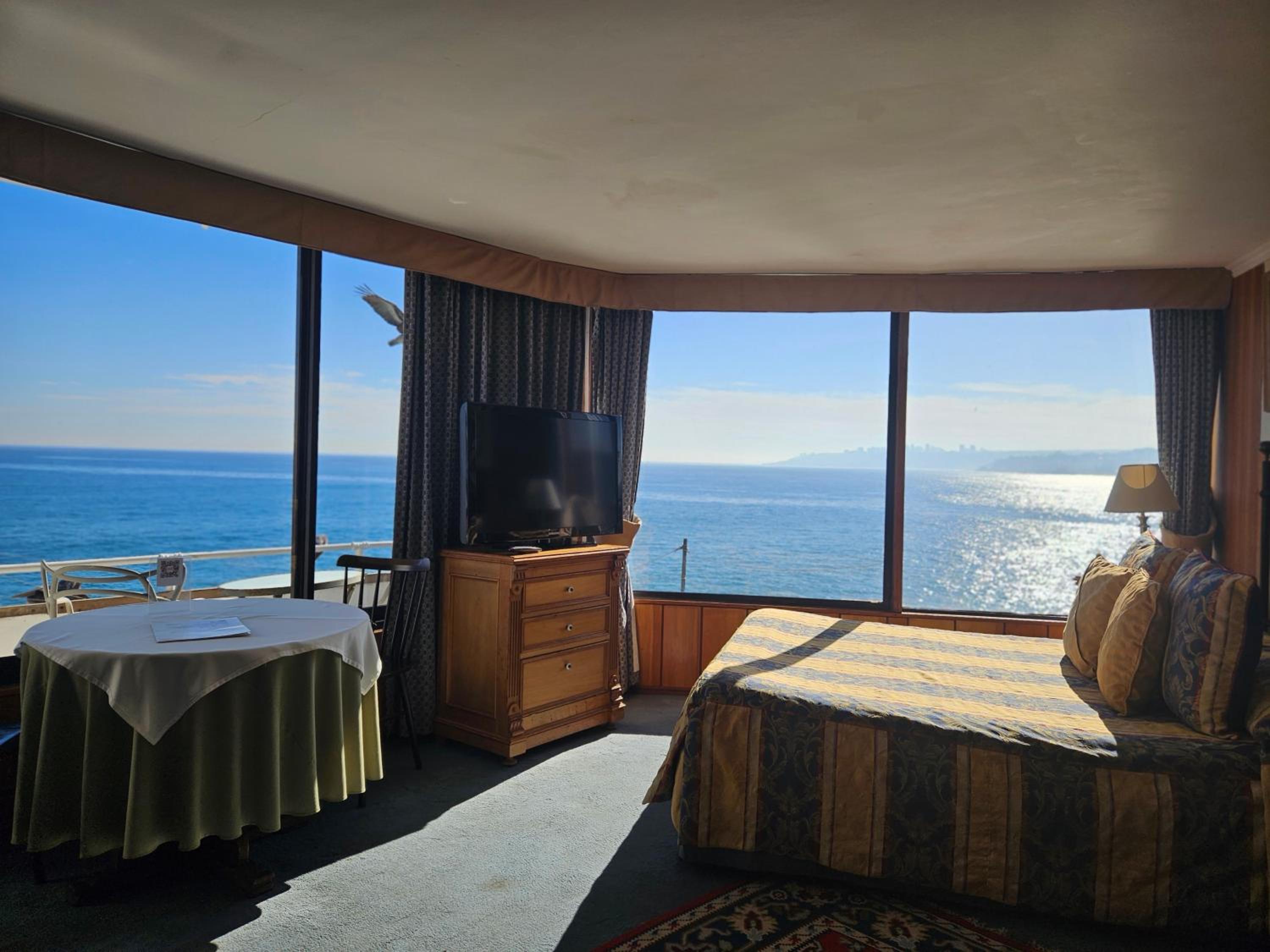 Junior Suite with Sea View photo 1