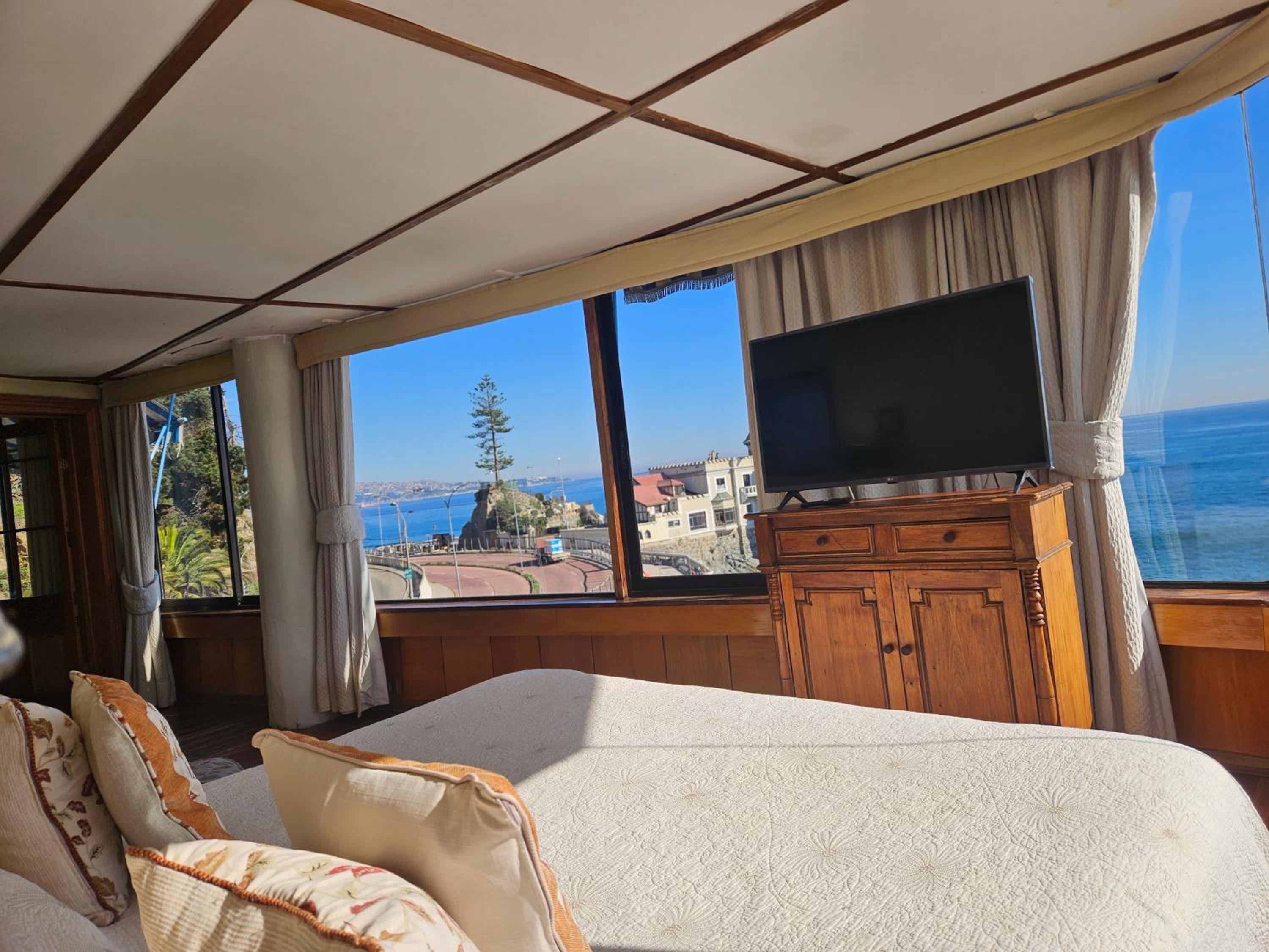 Suite with Sea View photo 3