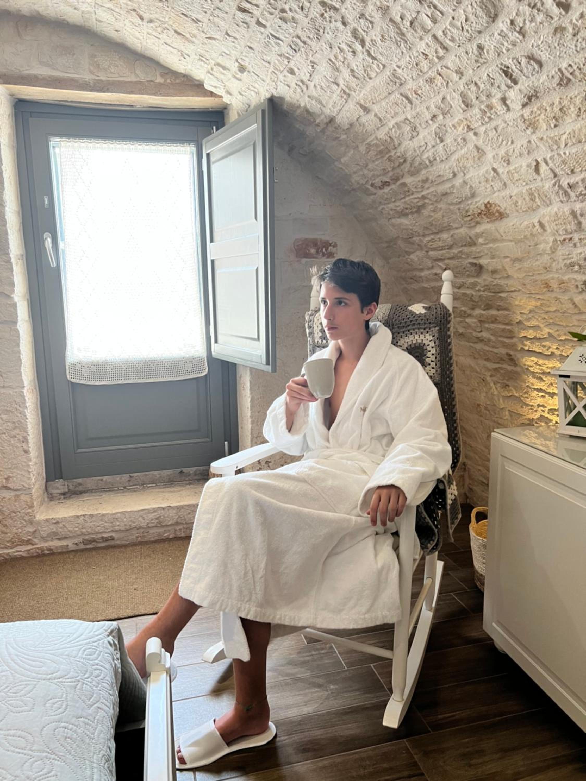 Trullo Suite with Hot Tub - Photo 17