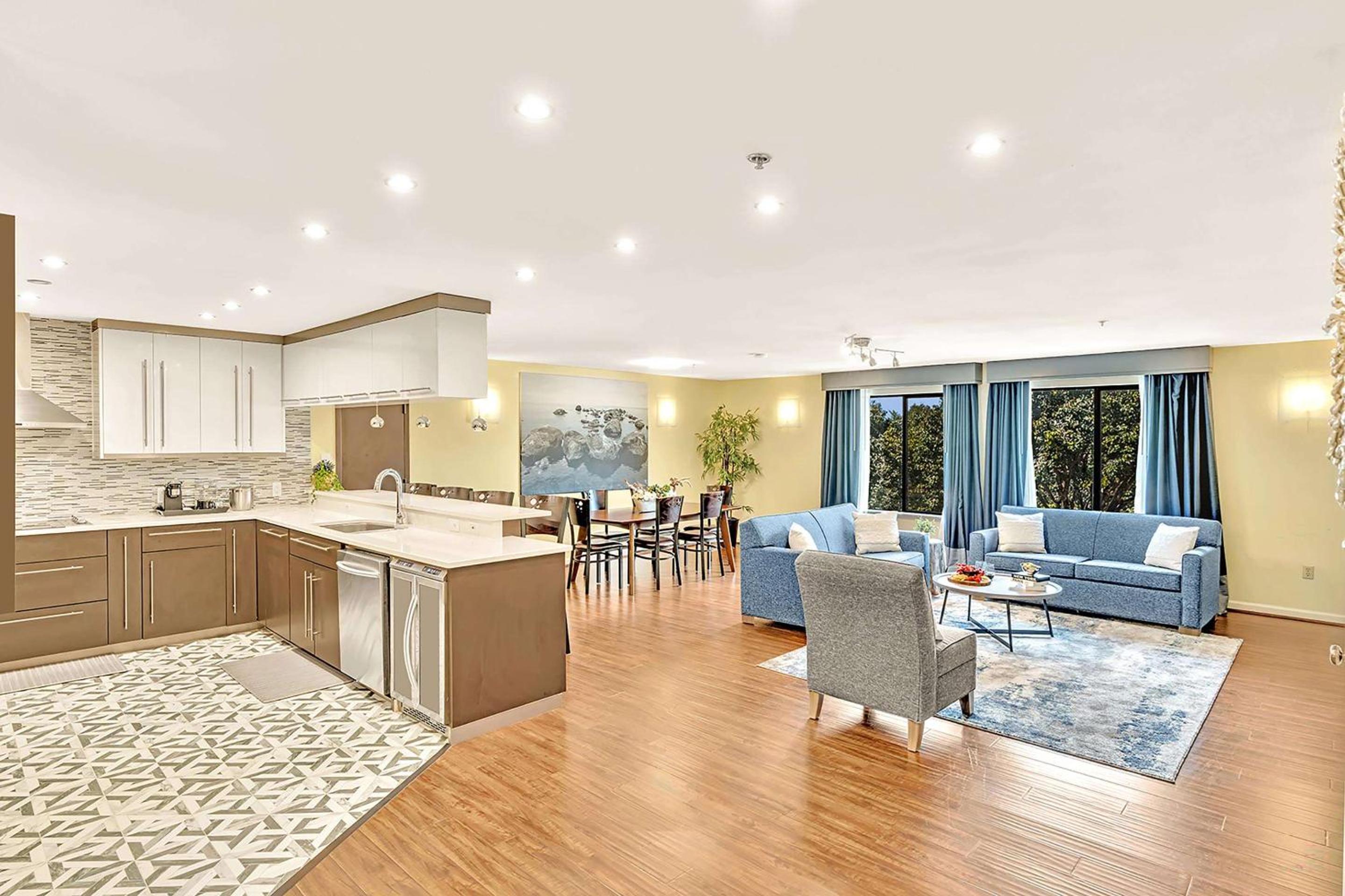 Two-Bedroom Suite - Photo 1