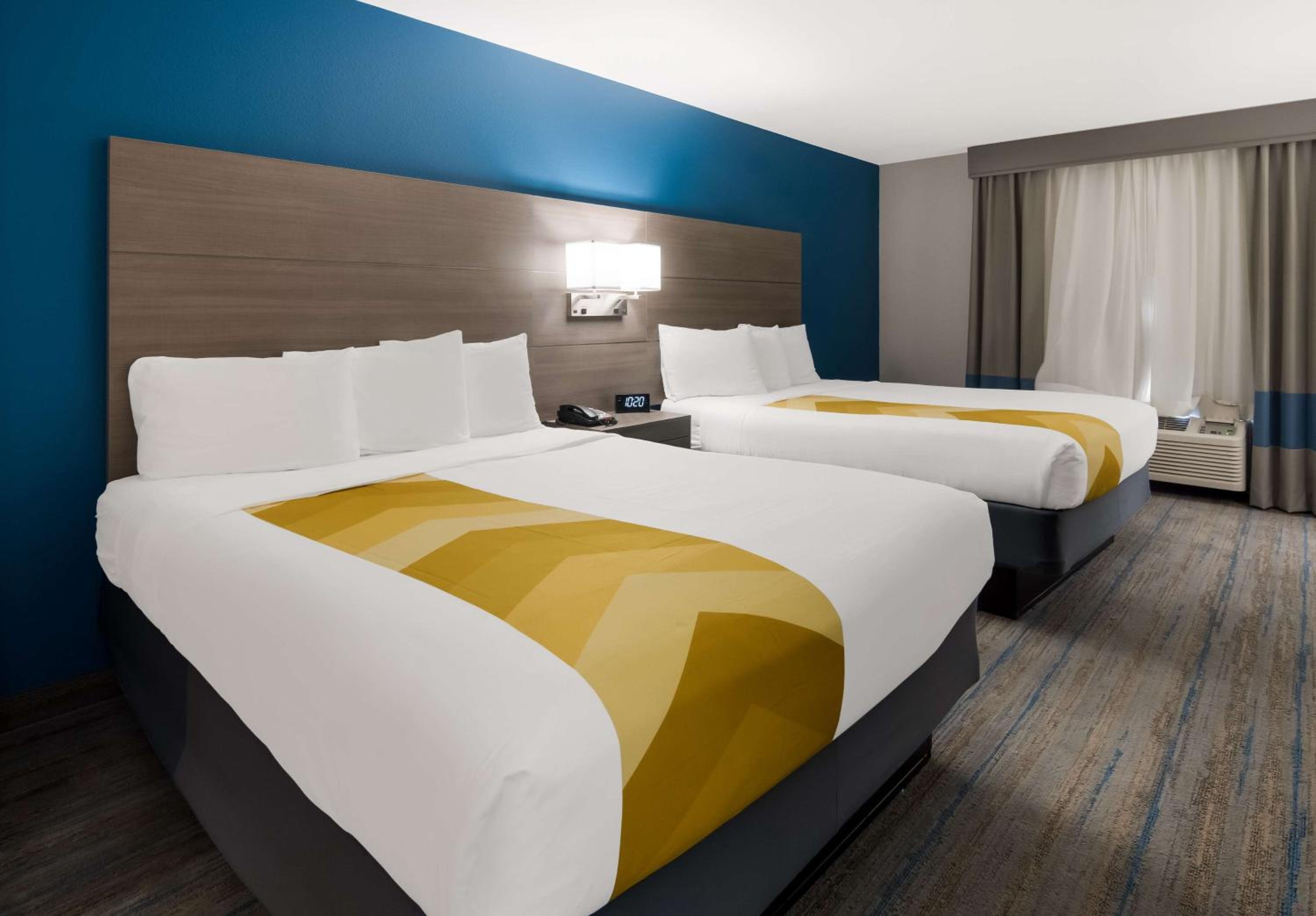 Queen Suite with Two Queen Beds - Disability Access - Photo 1