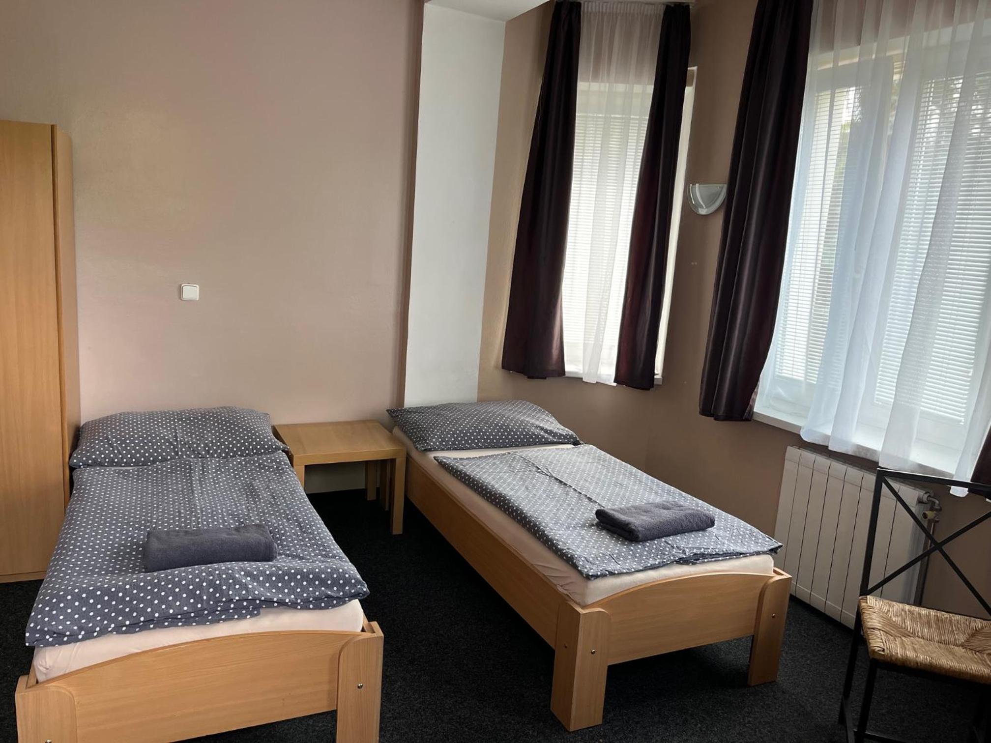 Economy Twin Room