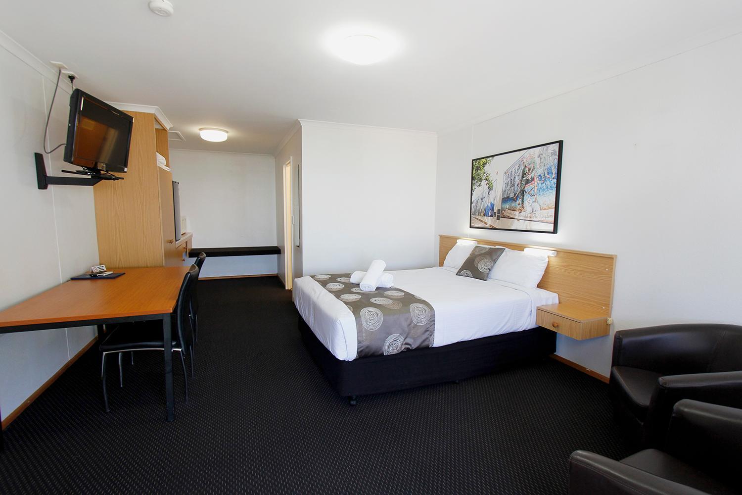 Deluxe Suite - Photo 3