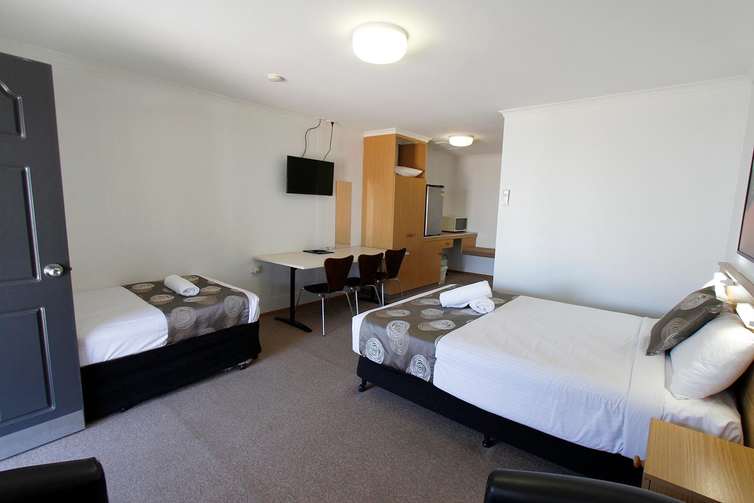 Deluxe Twin Room - Photo 4