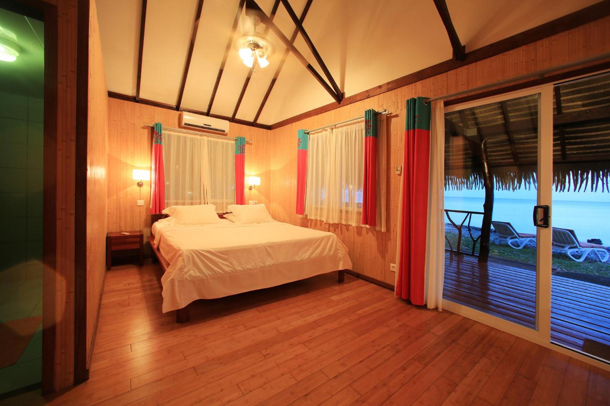Deluxe Double Room with Sea View photo 3