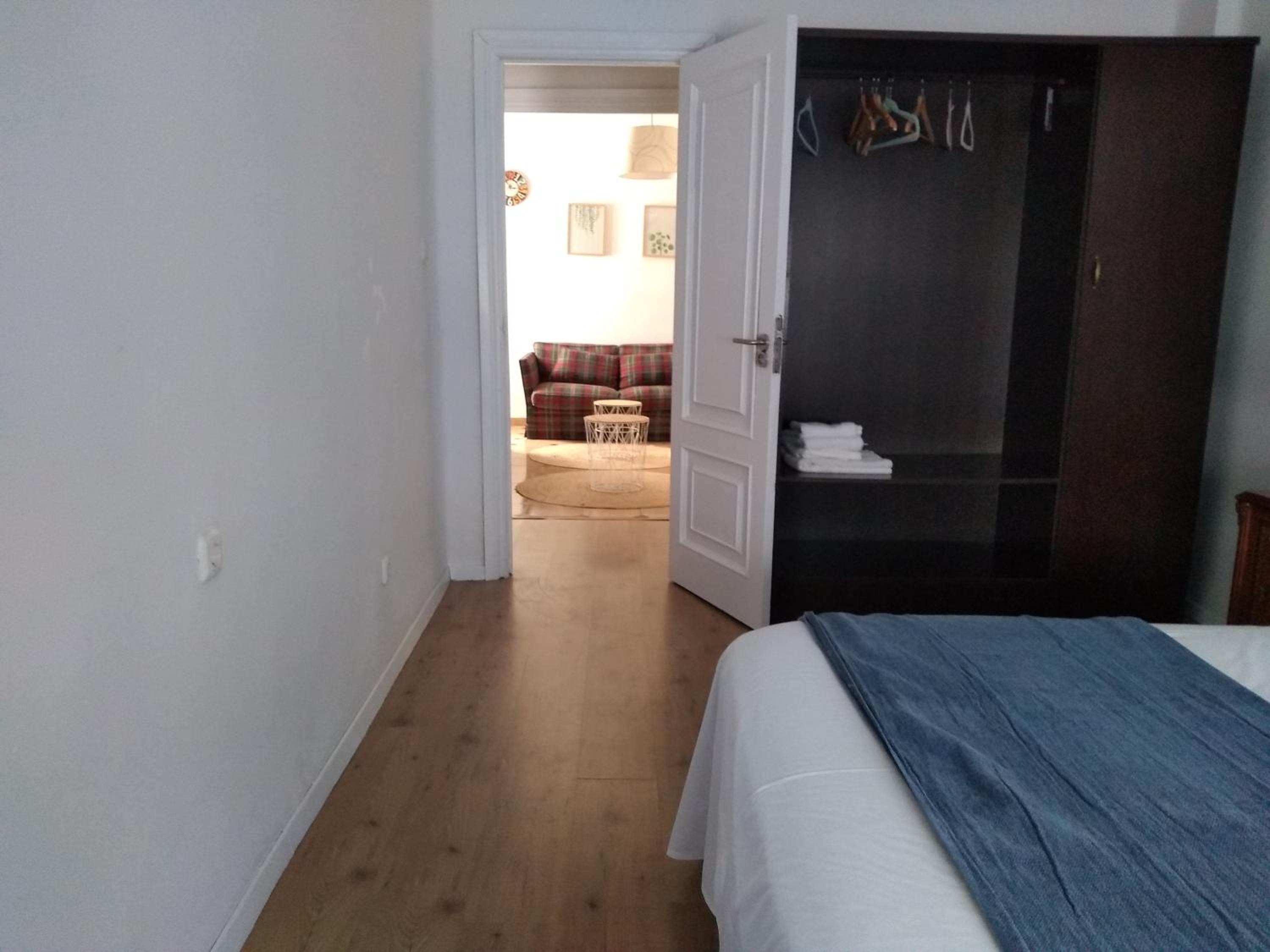 Apartamento con Balcón