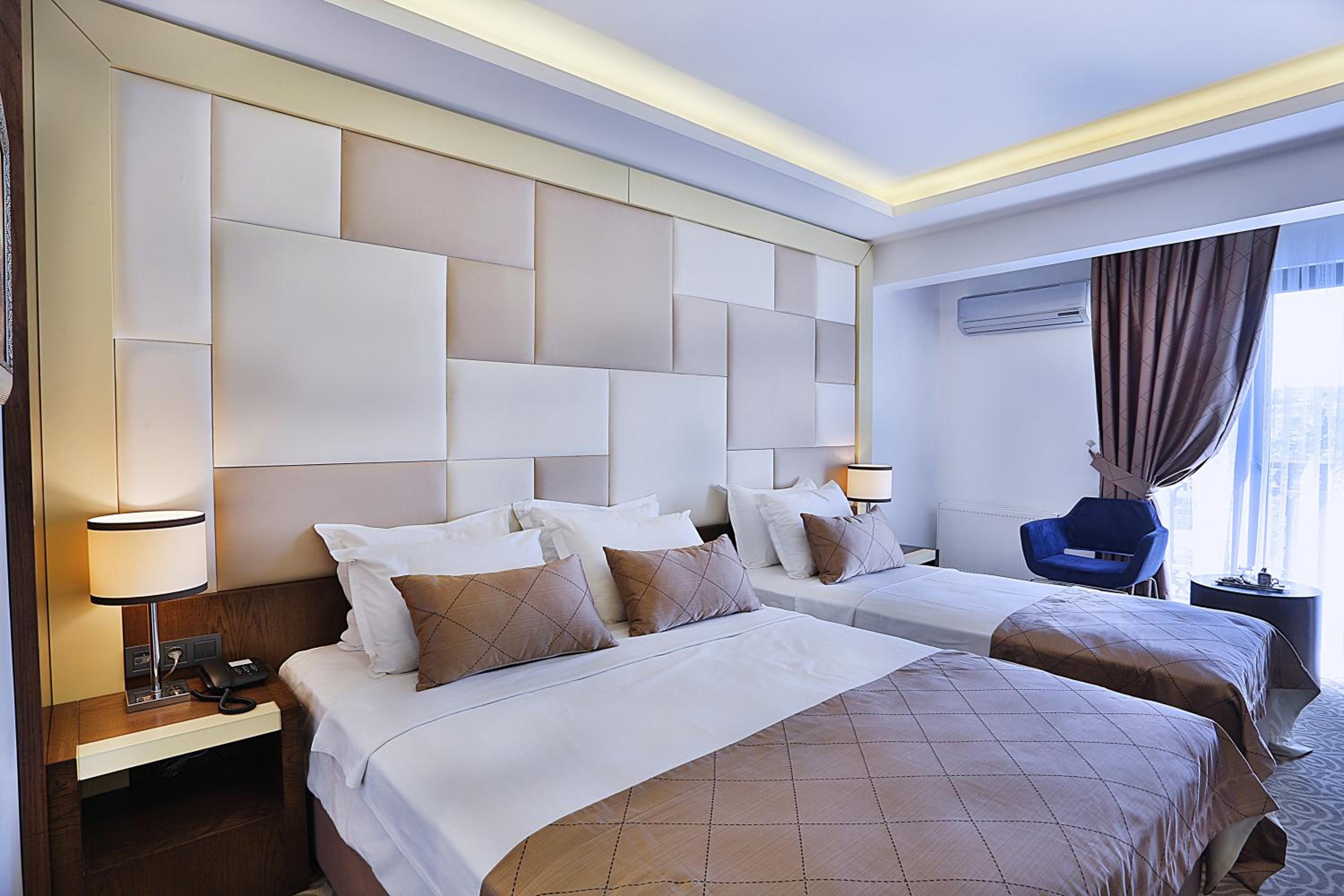 Deluxe Triple Room with Sea View