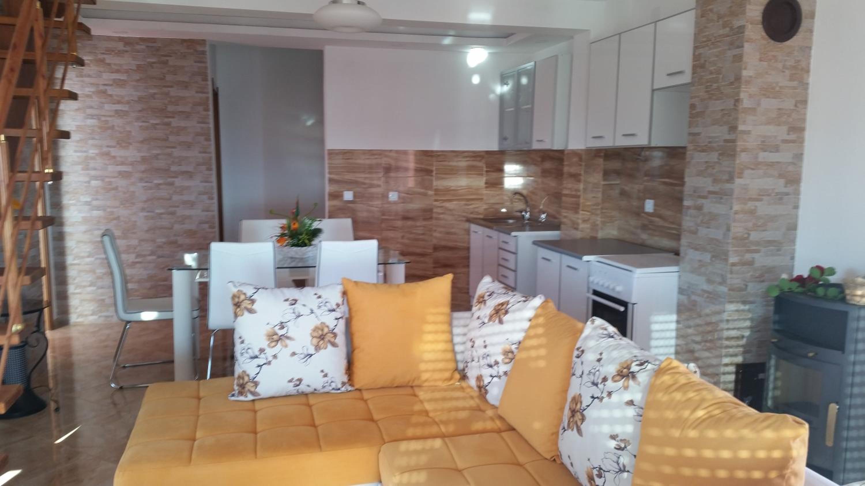 Deluxe Two-Bedroom Apartment with Terrace and Sea View - Photo 1